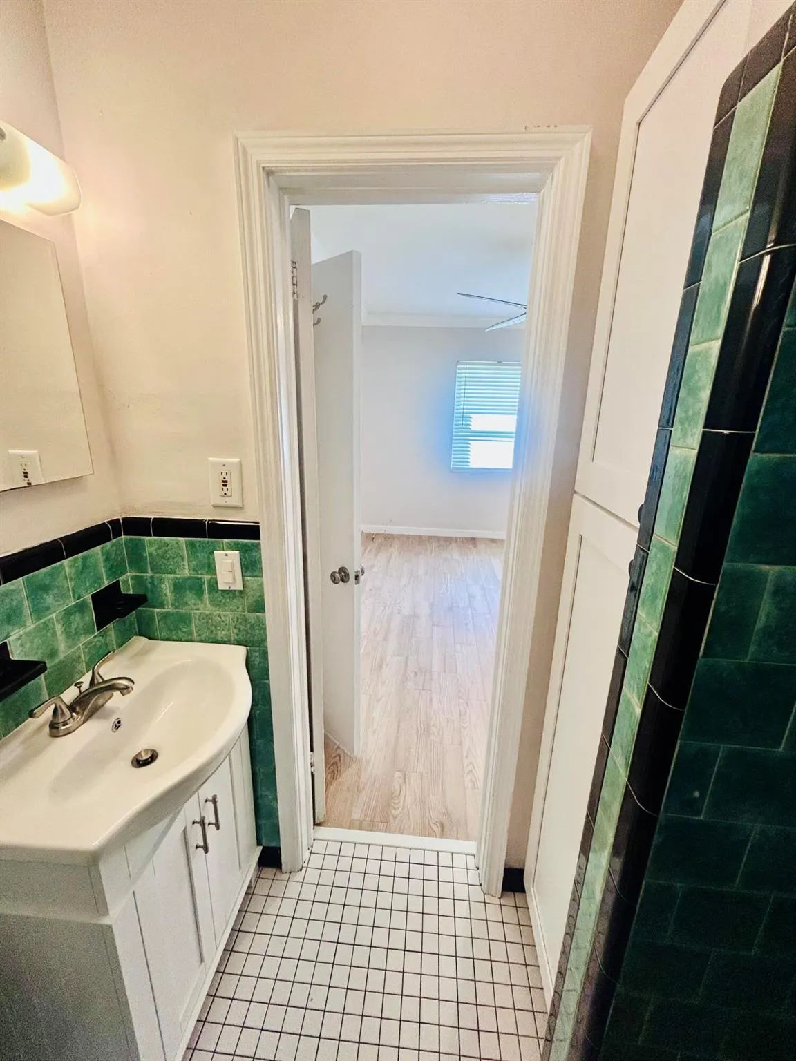 18 S K Street, #2