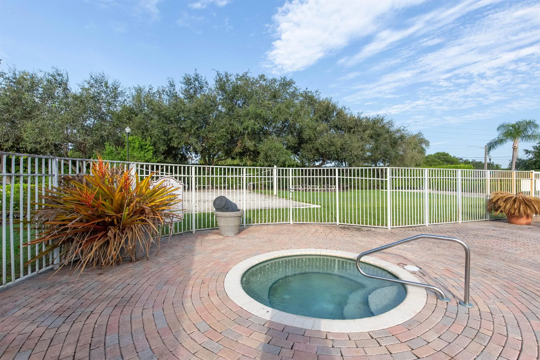 2040 Greenview Shores Boulevard, #211