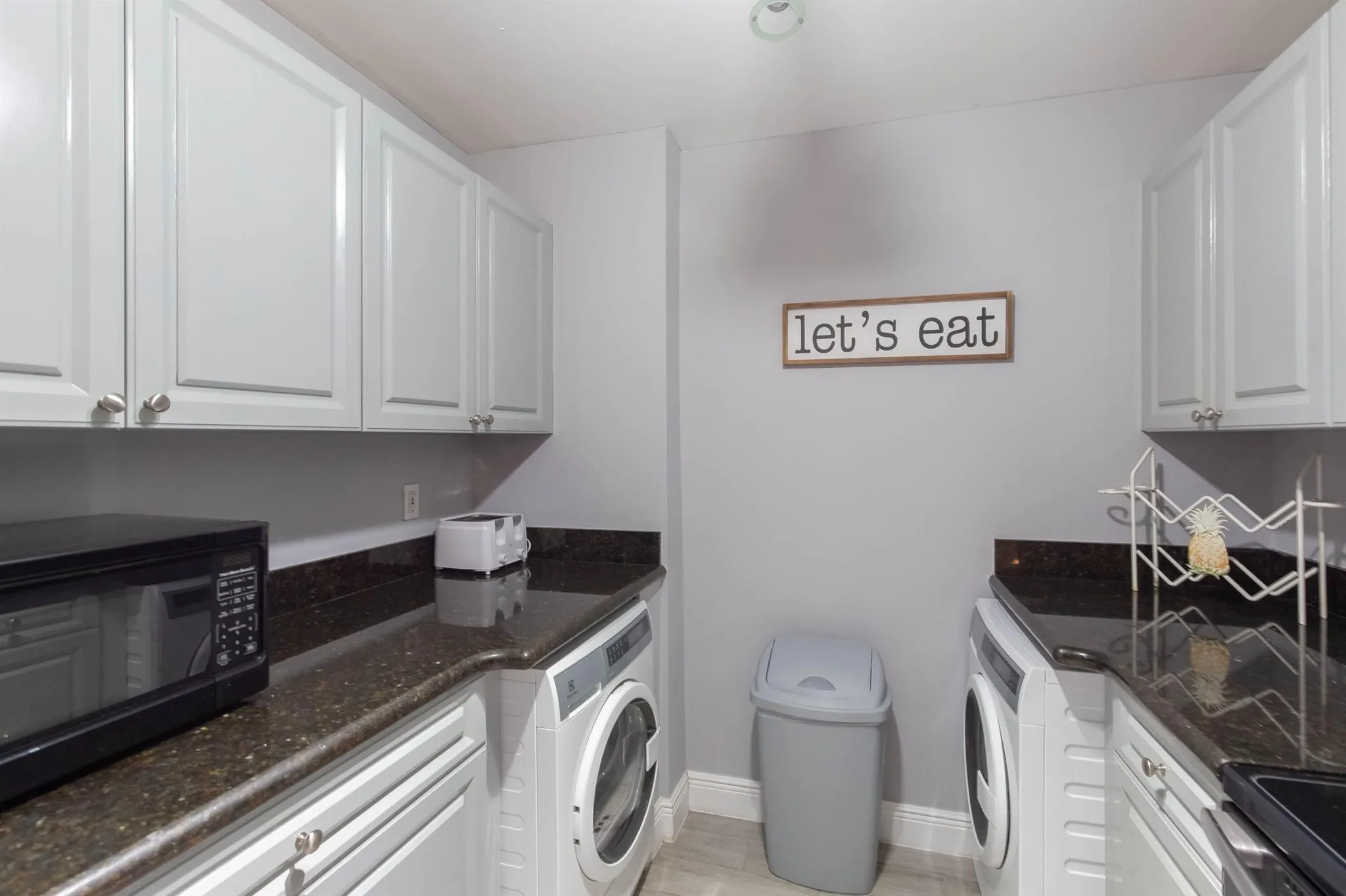 2040 Greenview Shores Boulevard, #211