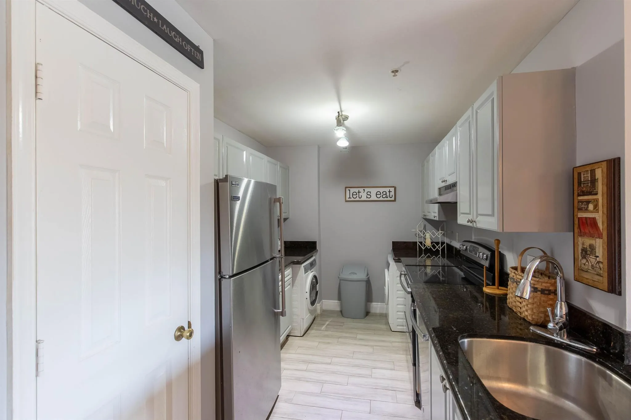 2040 Greenview Shores Boulevard, #211