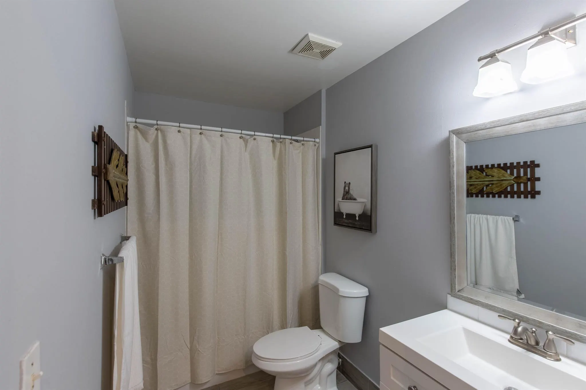 2040 Greenview Shores Boulevard, #211