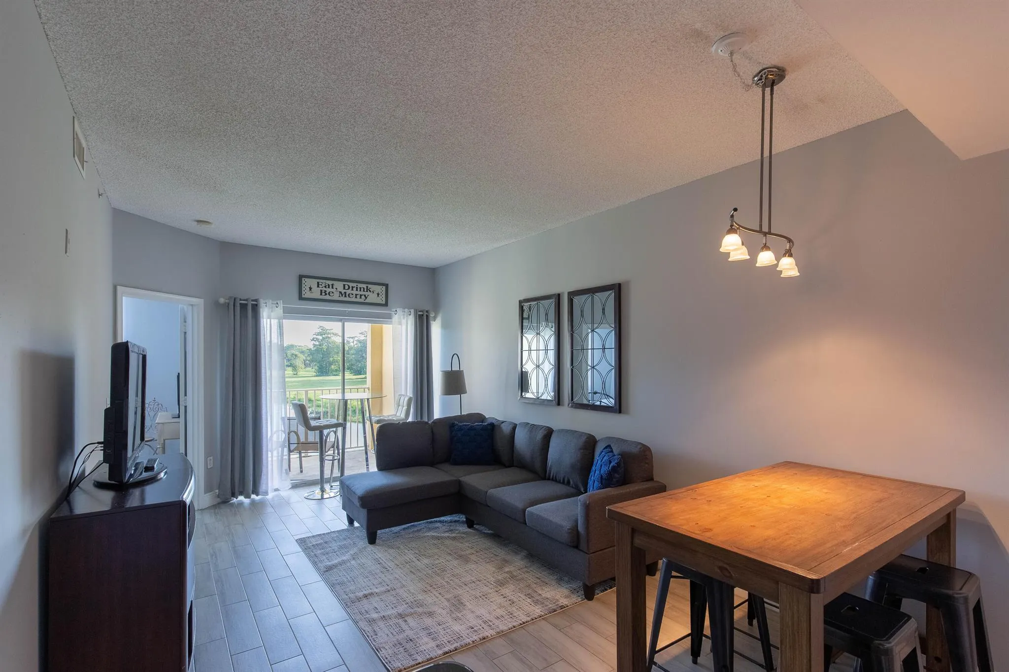 2040 Greenview Shores Boulevard, #211