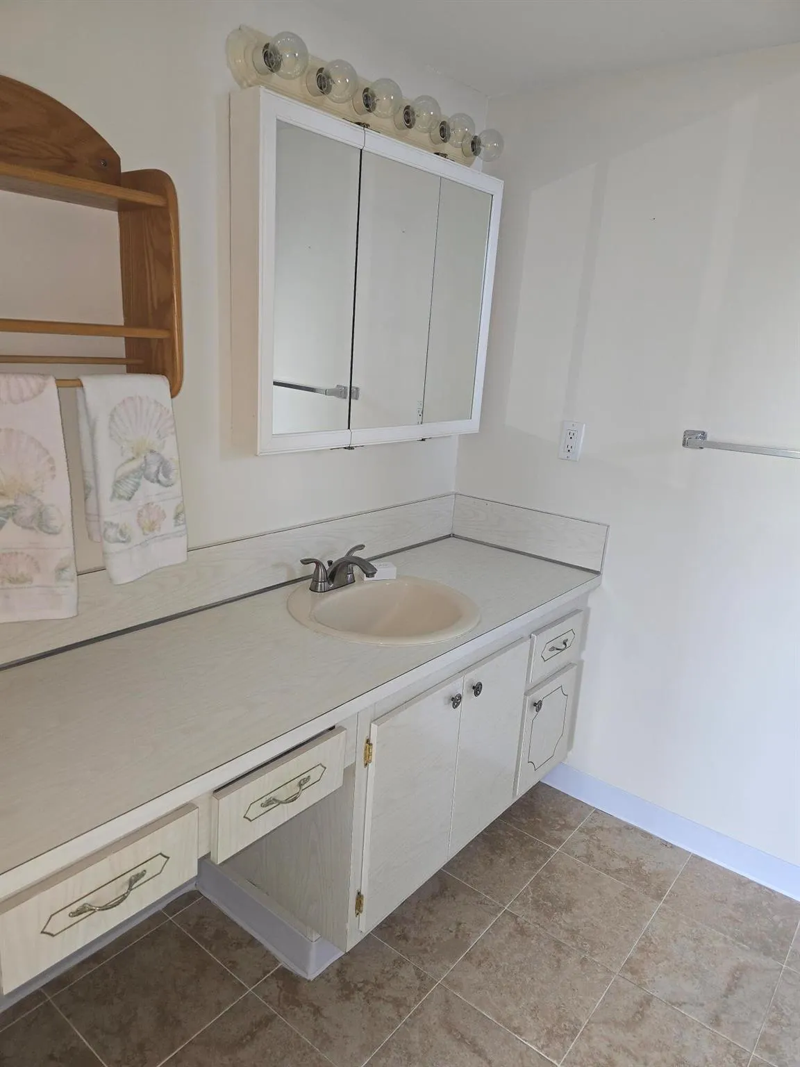 2812 Garden Drive S, #301