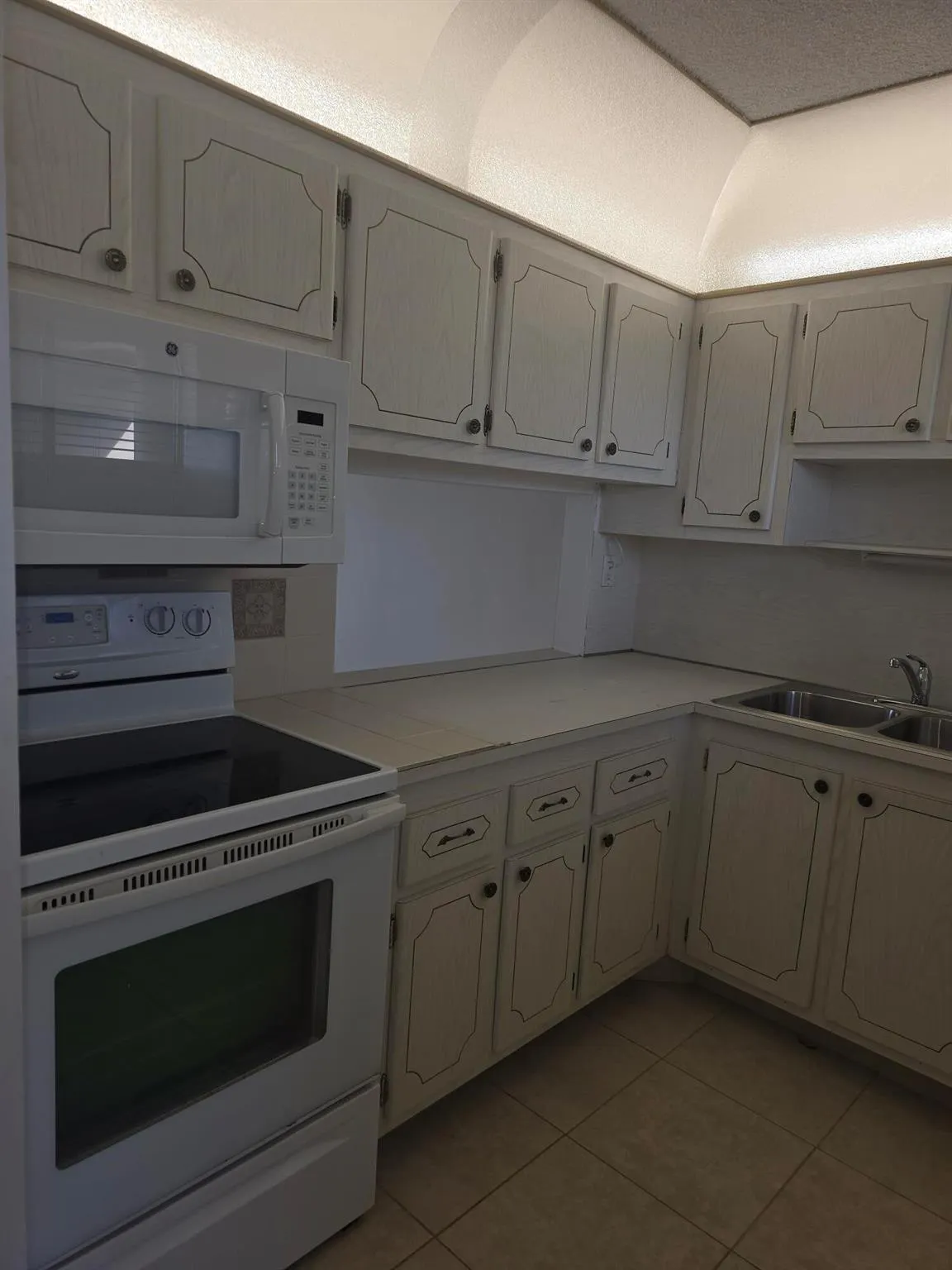 2812 Garden Drive S, #301