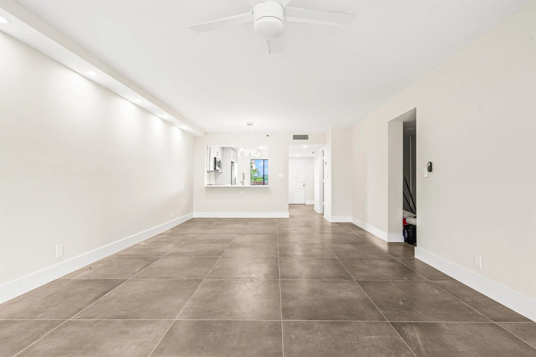 14425 Strathmore Lane, #505
