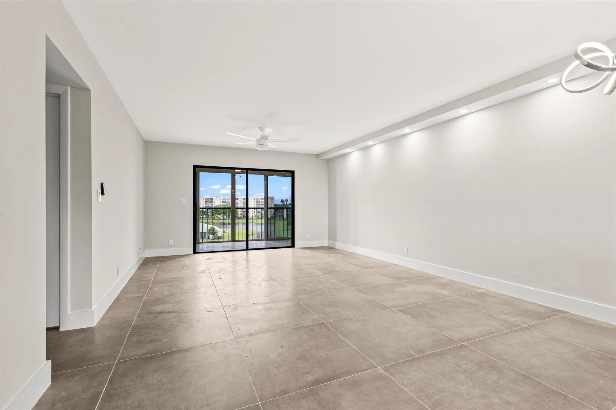 14425 Strathmore Lane, #505