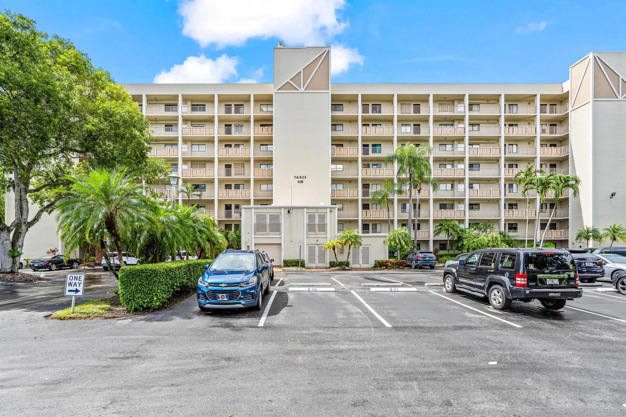 14425 Strathmore Lane, #505