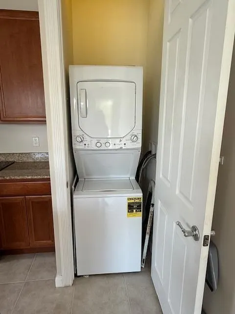1382 Sigsbee Alley, #2