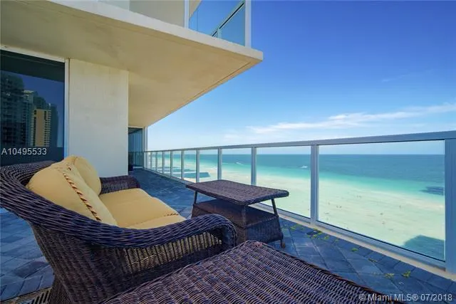 16699 Collins Avenue, #1909