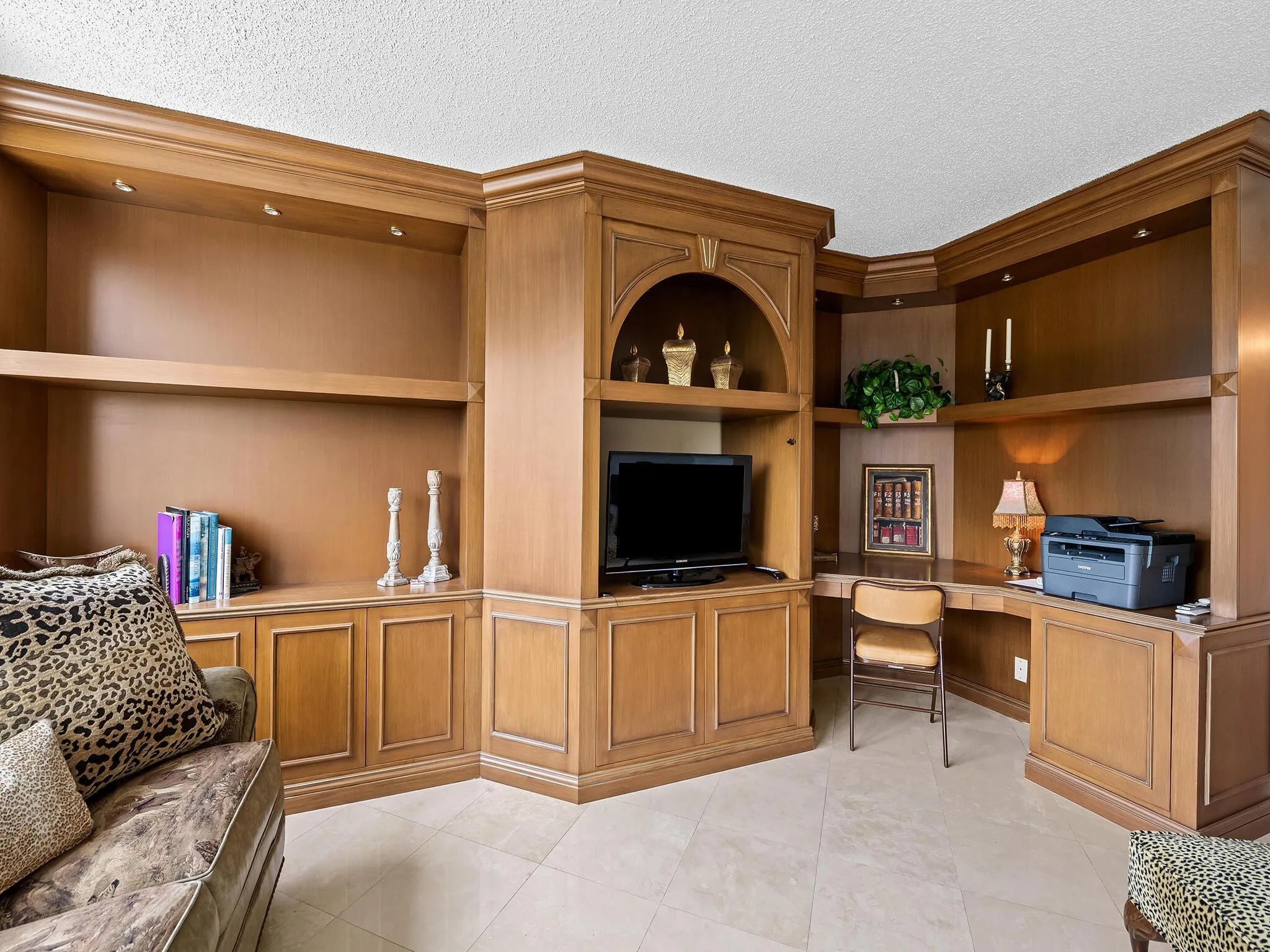 901 E Camino Real Drive, #4d