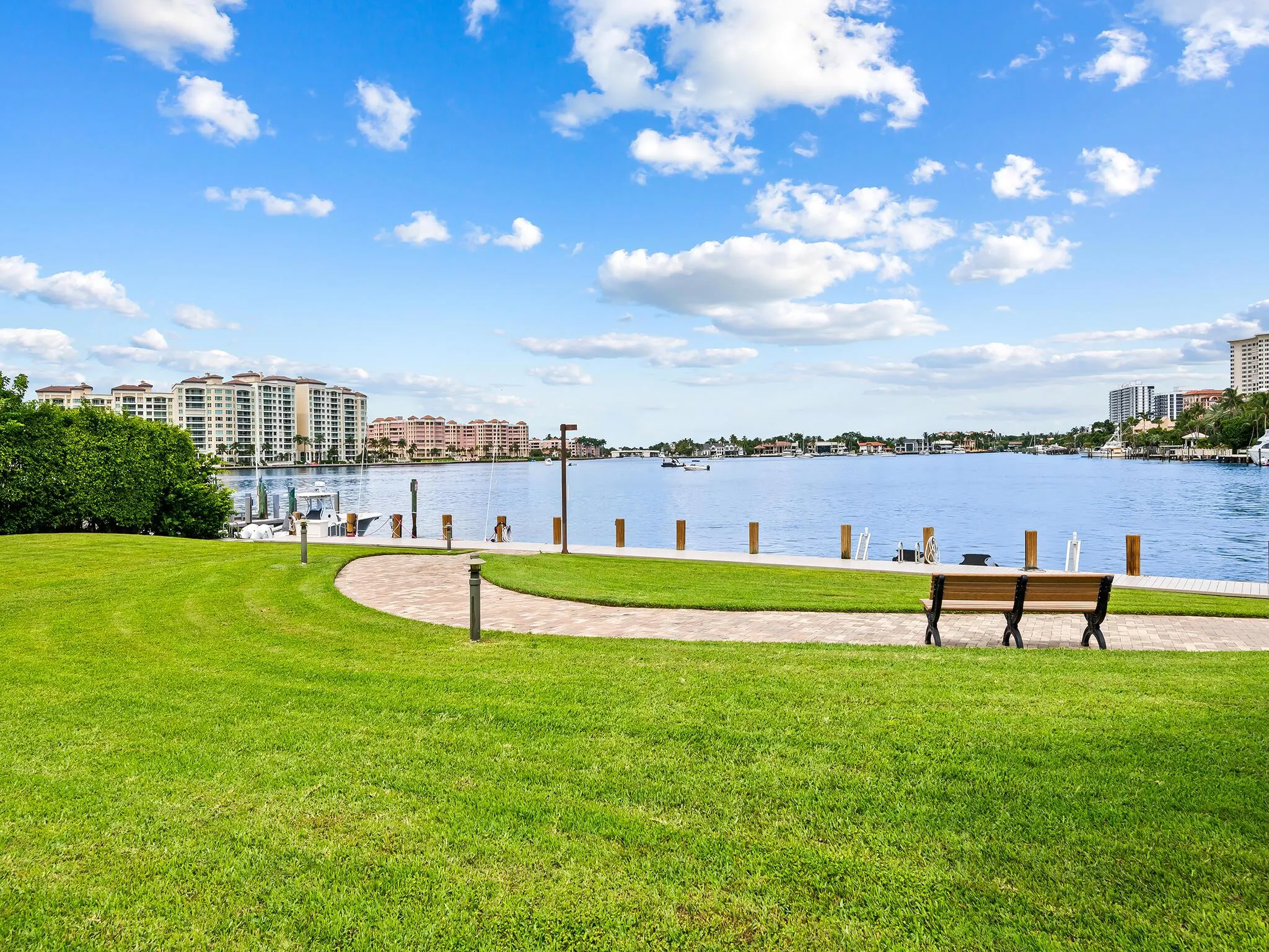 901 E Camino Real Drive, #4d