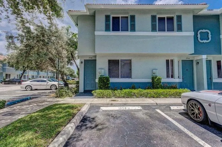 1958 Hibiscus Lane
