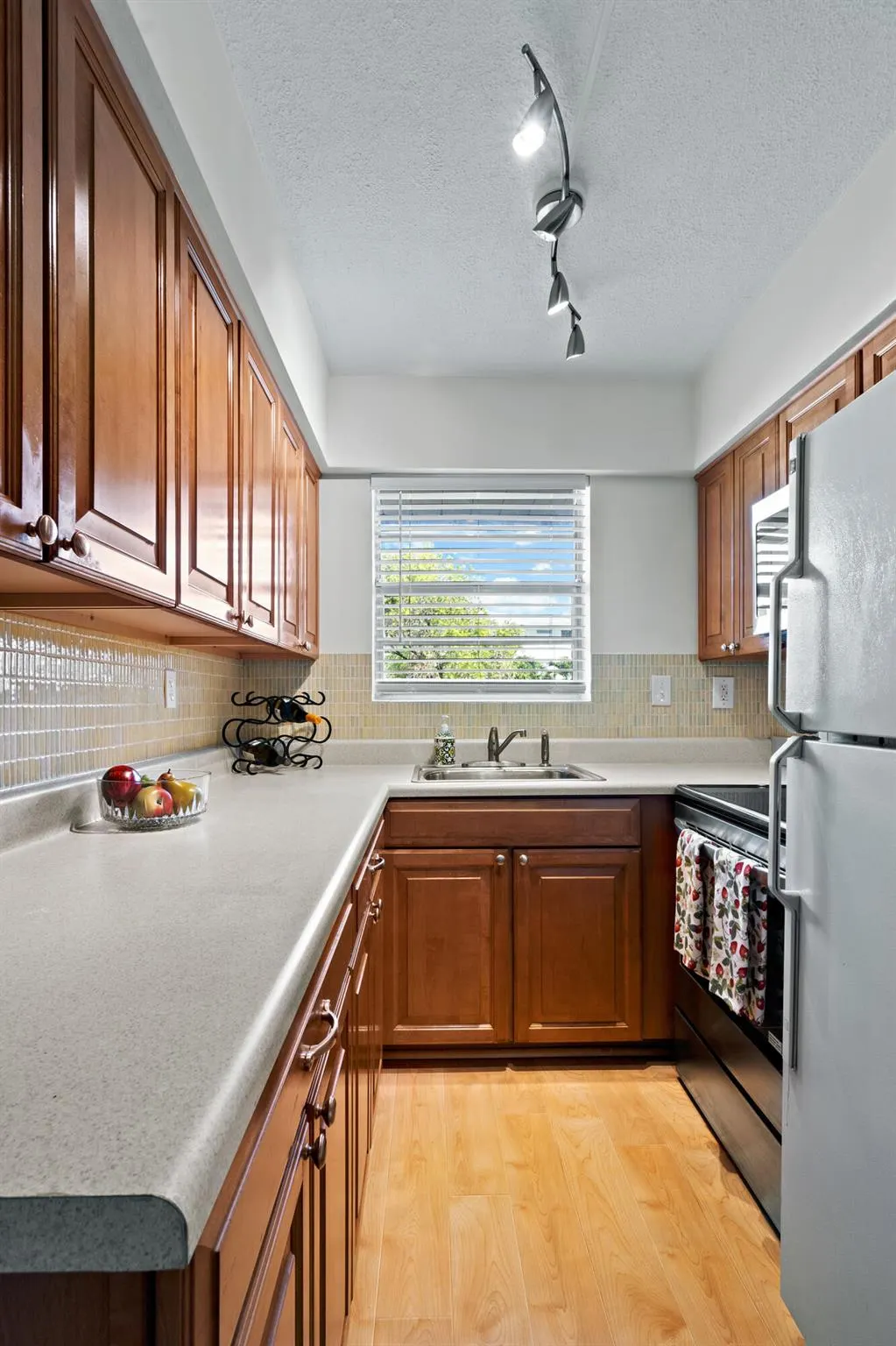 20 SE 13th Street, #A4