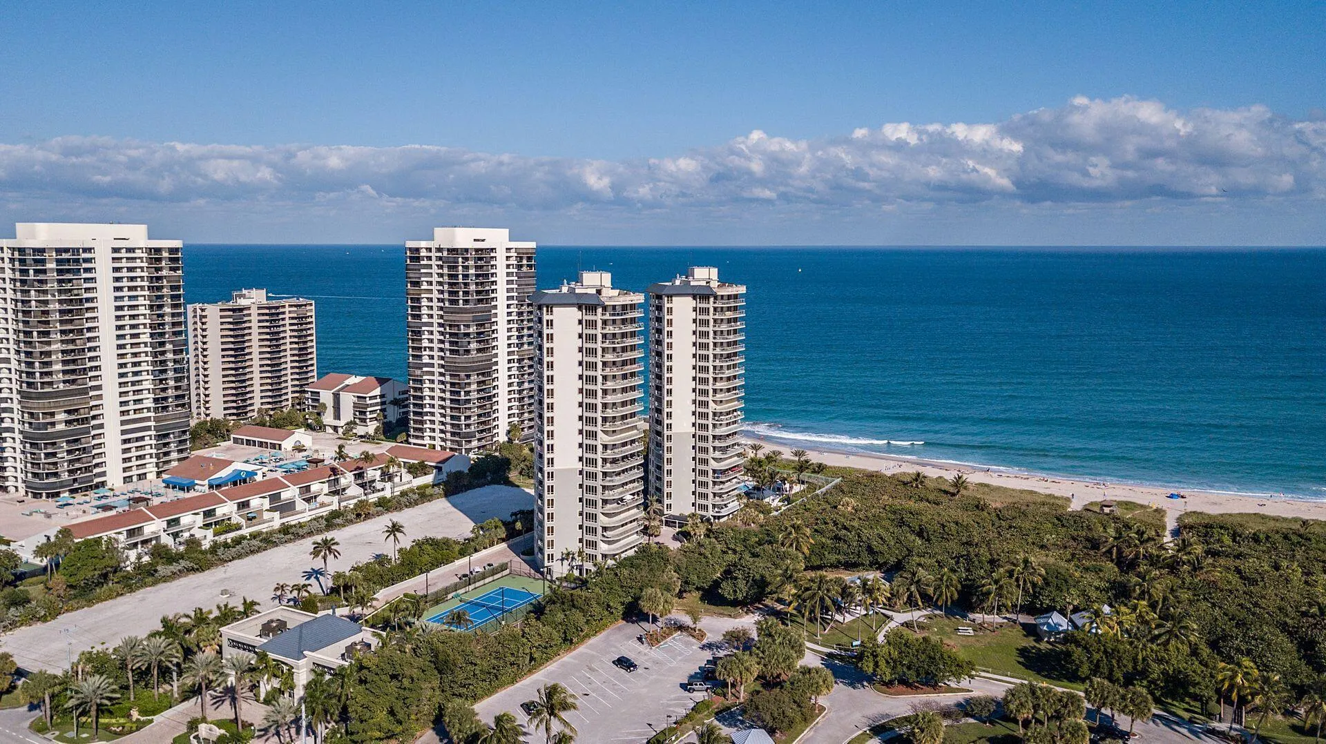 3920 N Ocean Drive, #7a