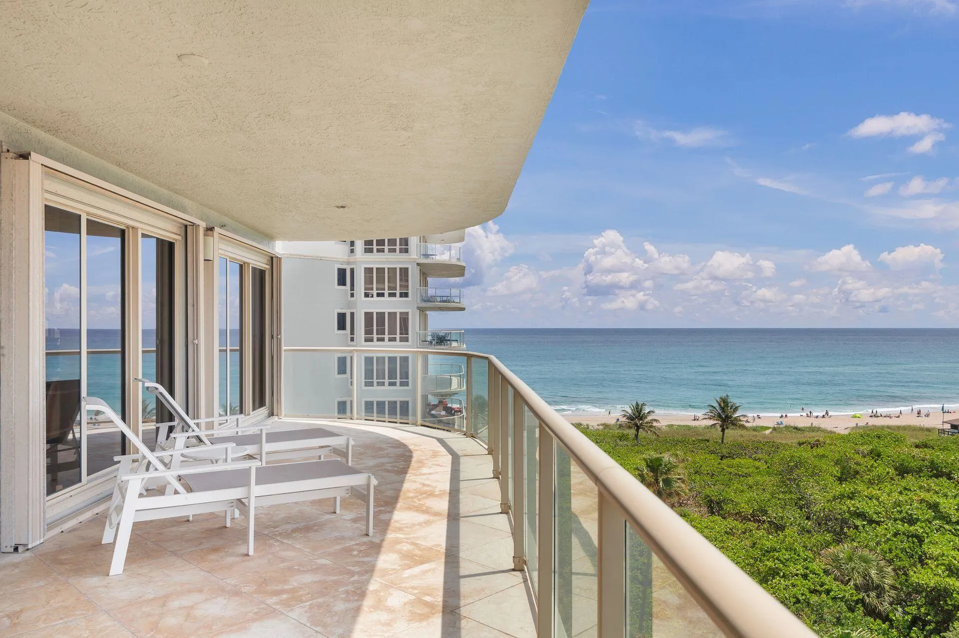3920 N Ocean Drive, #7a