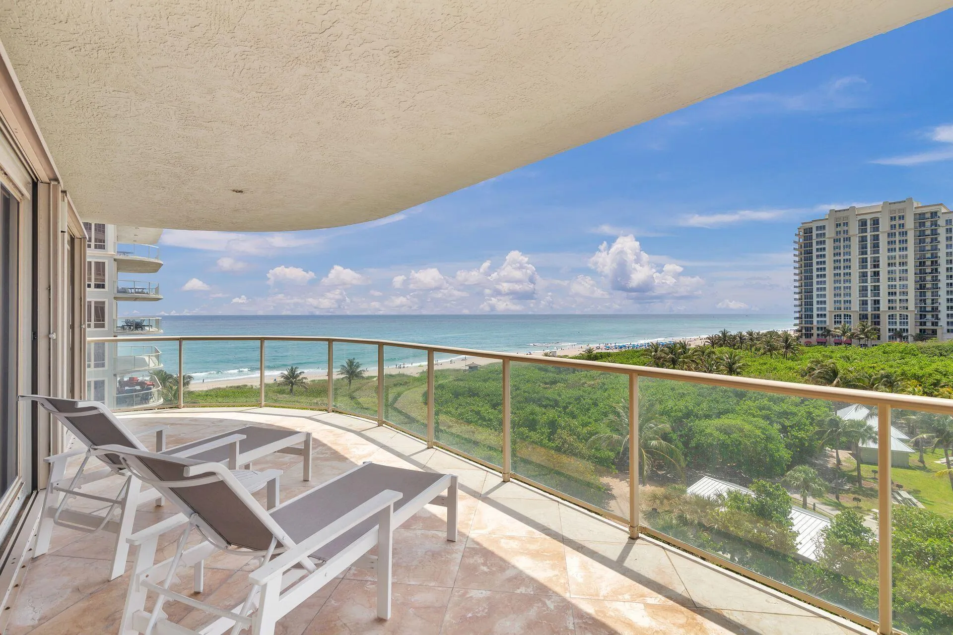 3920 N Ocean Drive, #7a