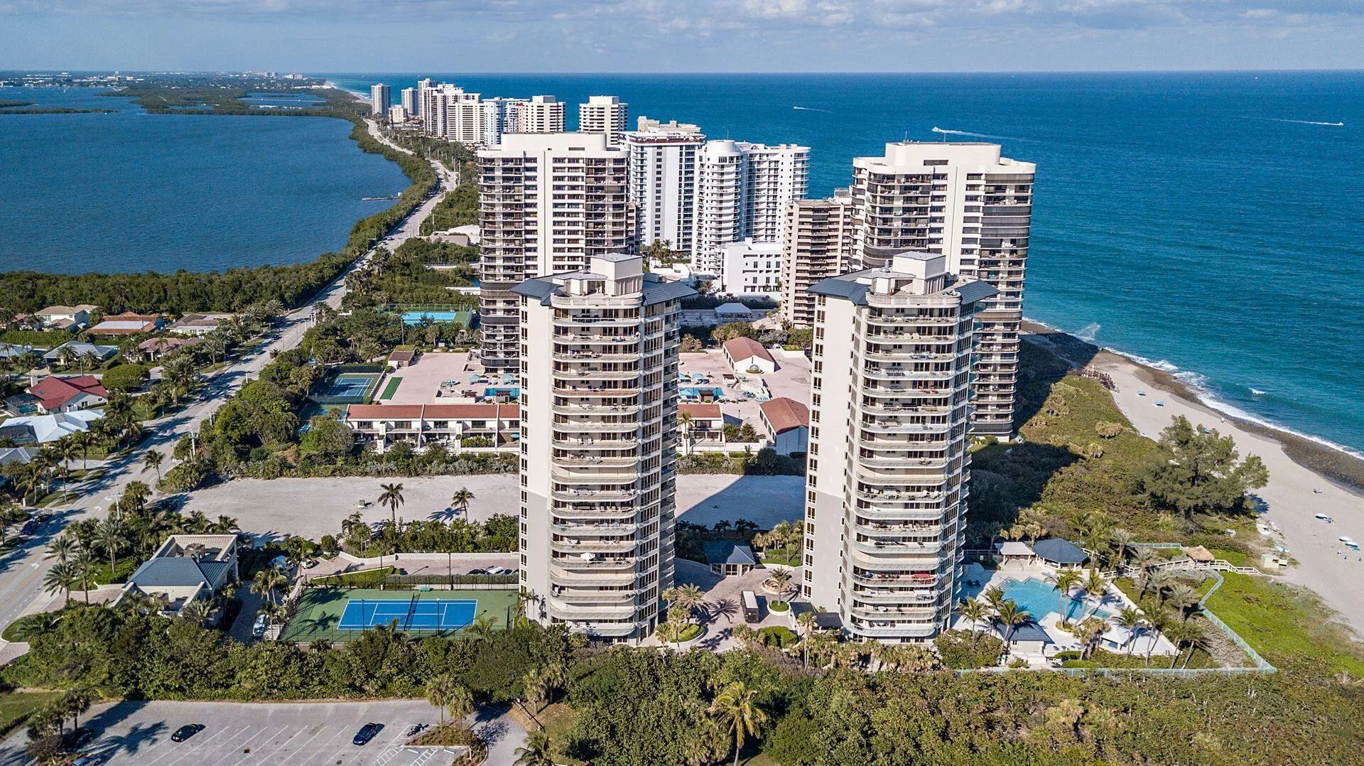 3920 N Ocean Drive, #7a