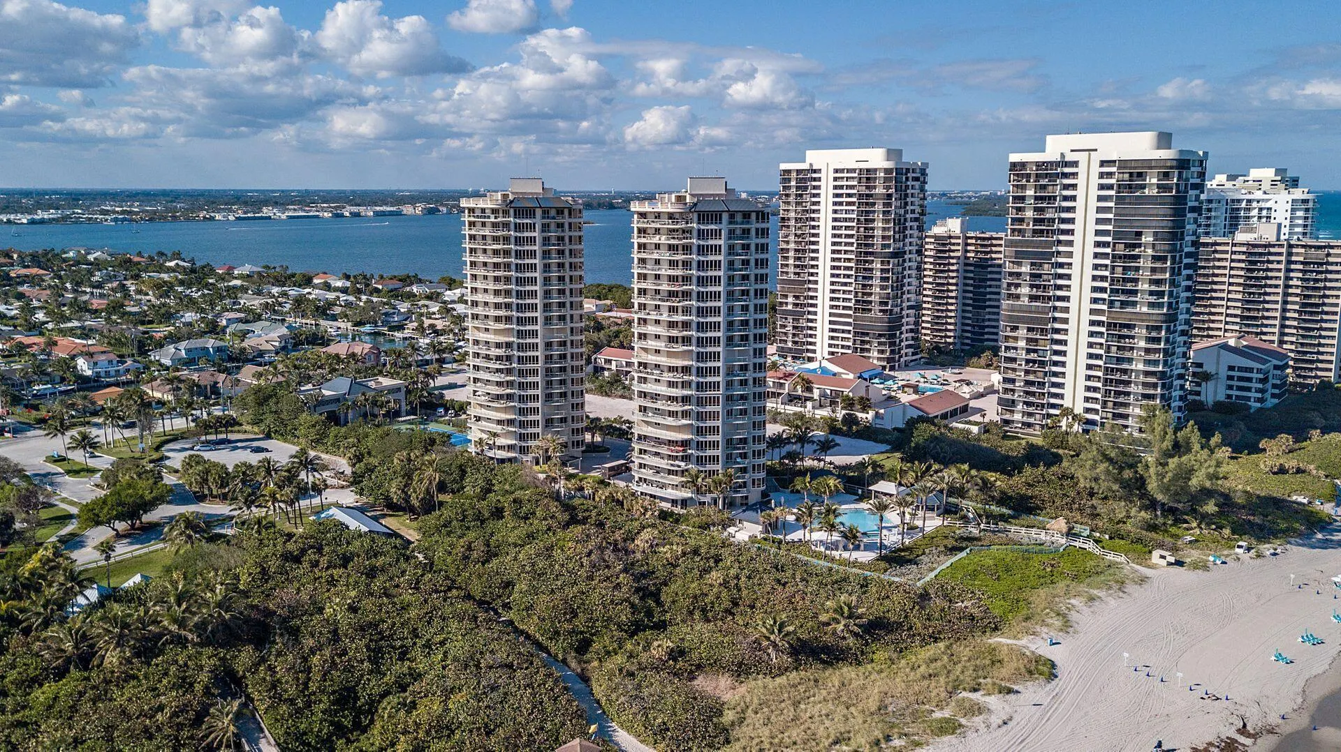 3920 N Ocean Drive, #7a