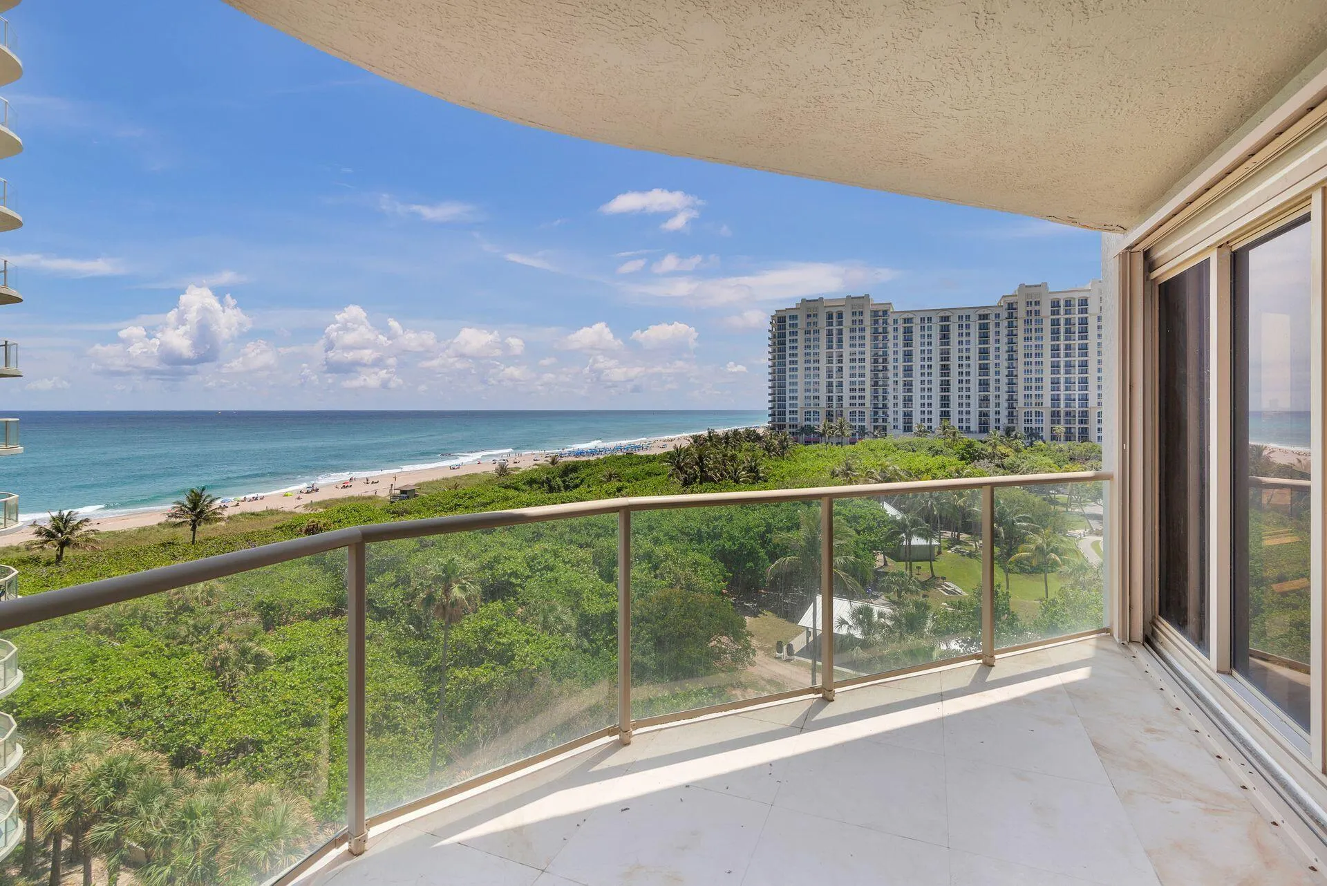 3920 N Ocean Drive, #7a