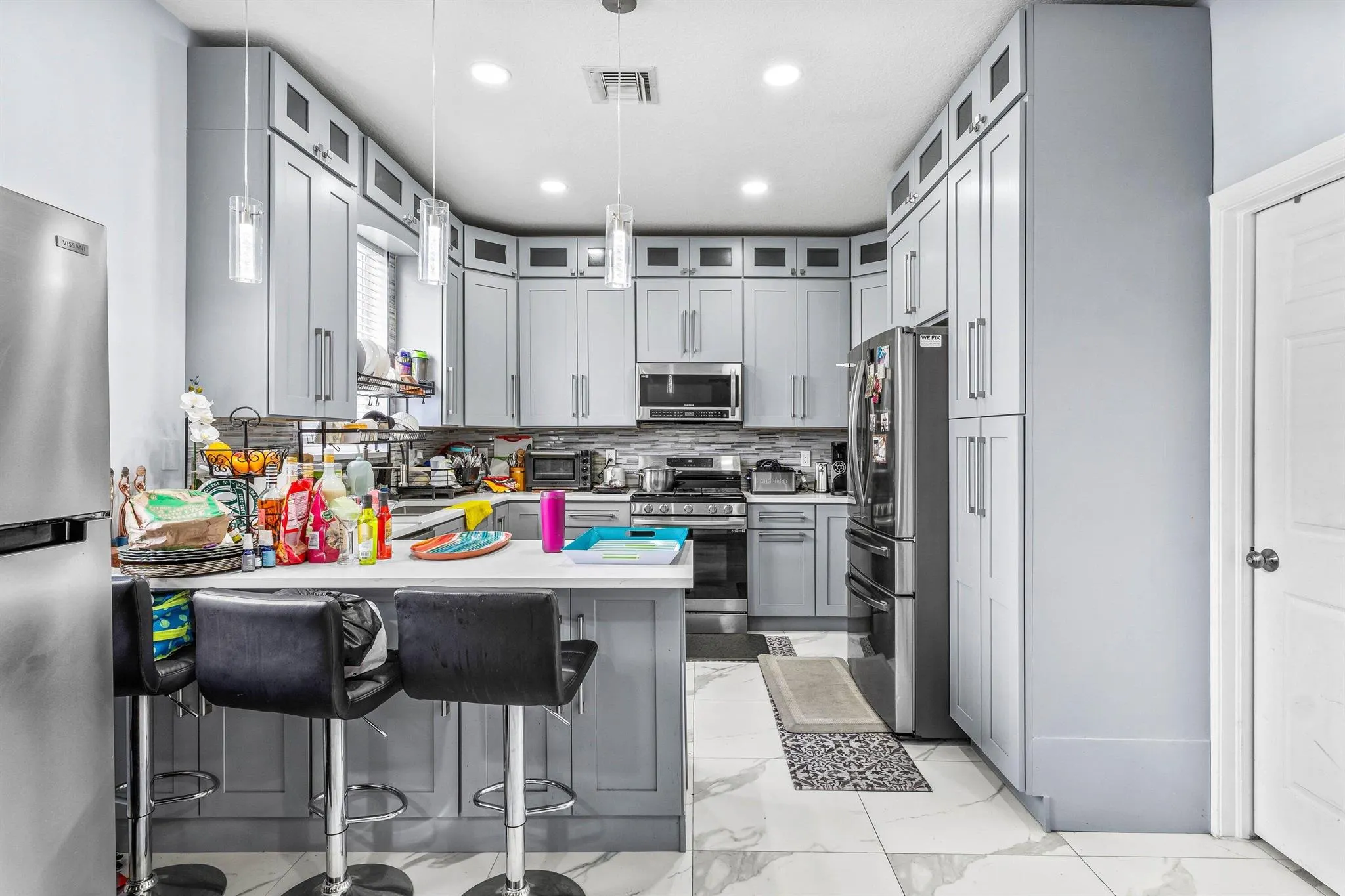 1087 Salmon Isle