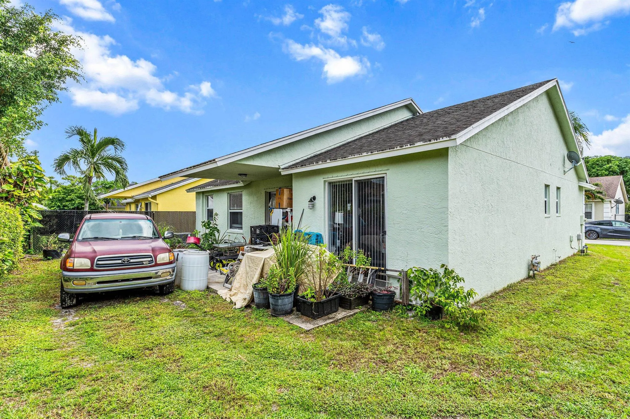 1087 Salmon Isle
