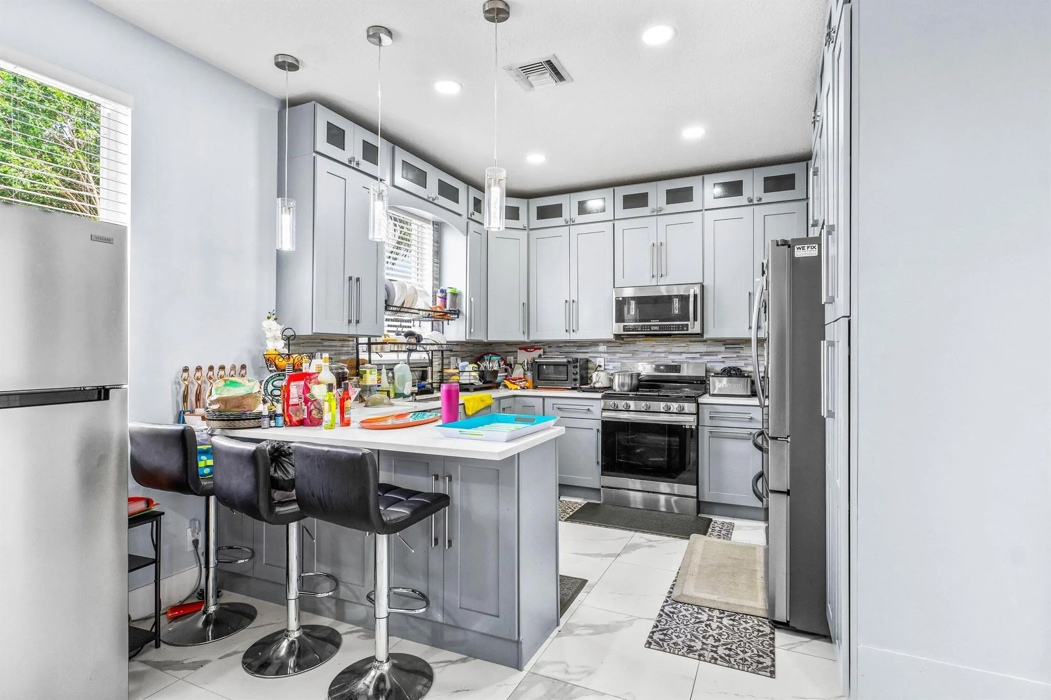 1087 Salmon Isle