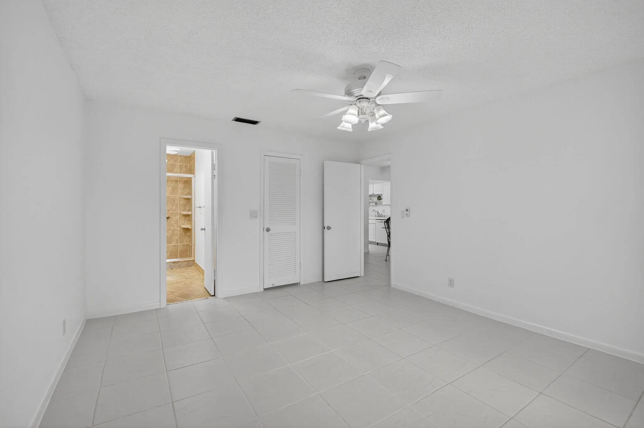 13632 Via Flora, Unit B