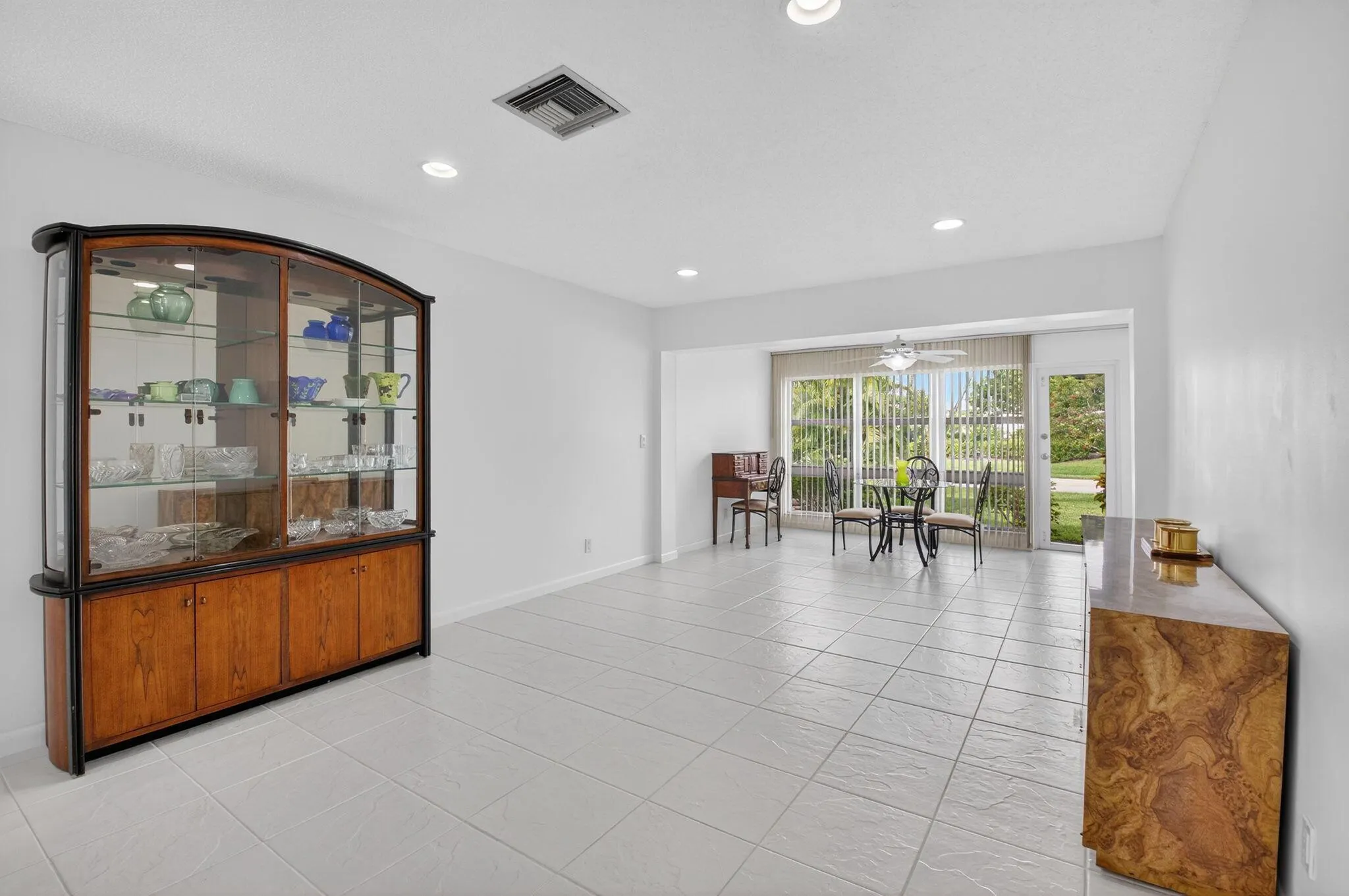 13632 Via Flora, Unit B