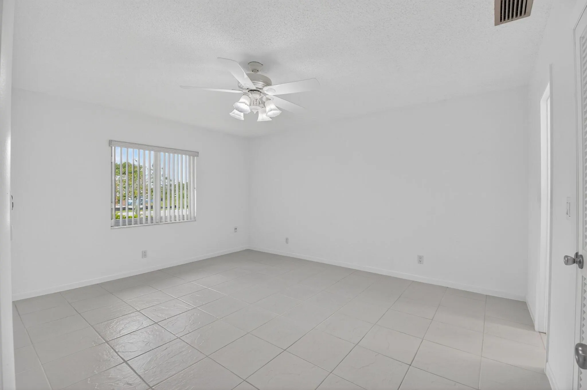 13632 Via Flora, Unit B