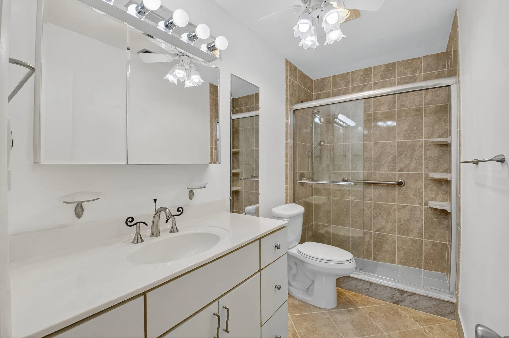 13632 Via Flora, Unit B