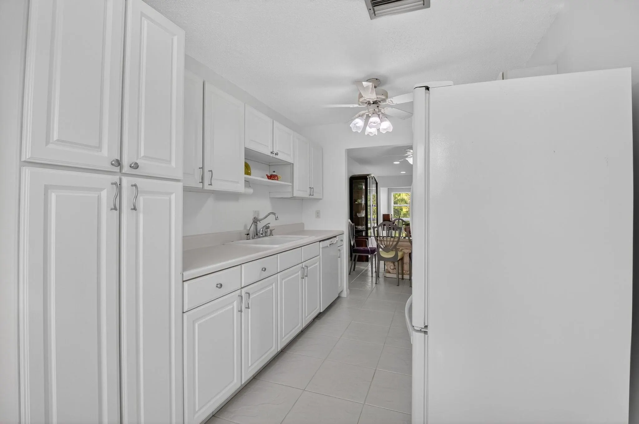 13632 Via Flora, Unit B