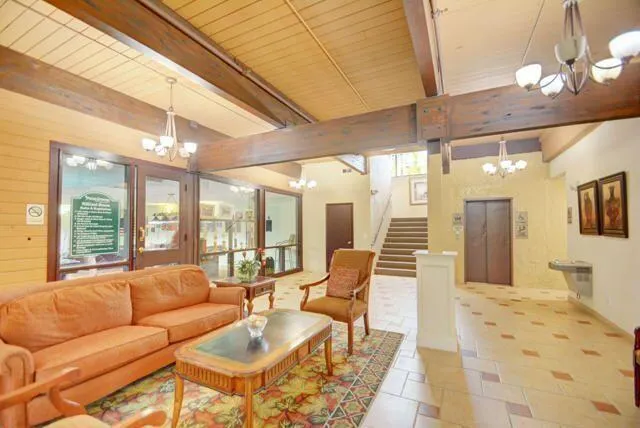 13632 Via Flora, Unit B