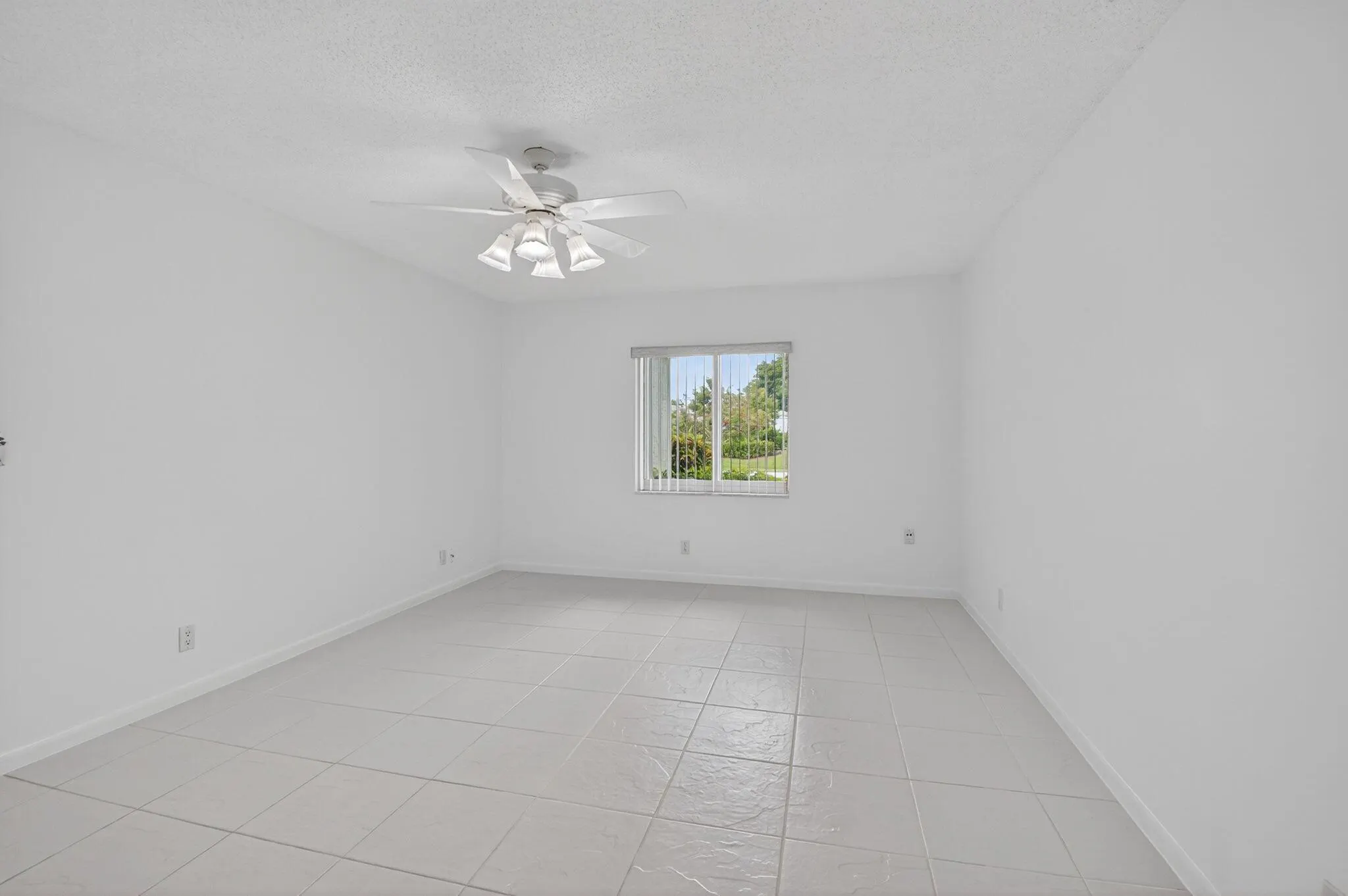 13632 Via Flora, Unit B