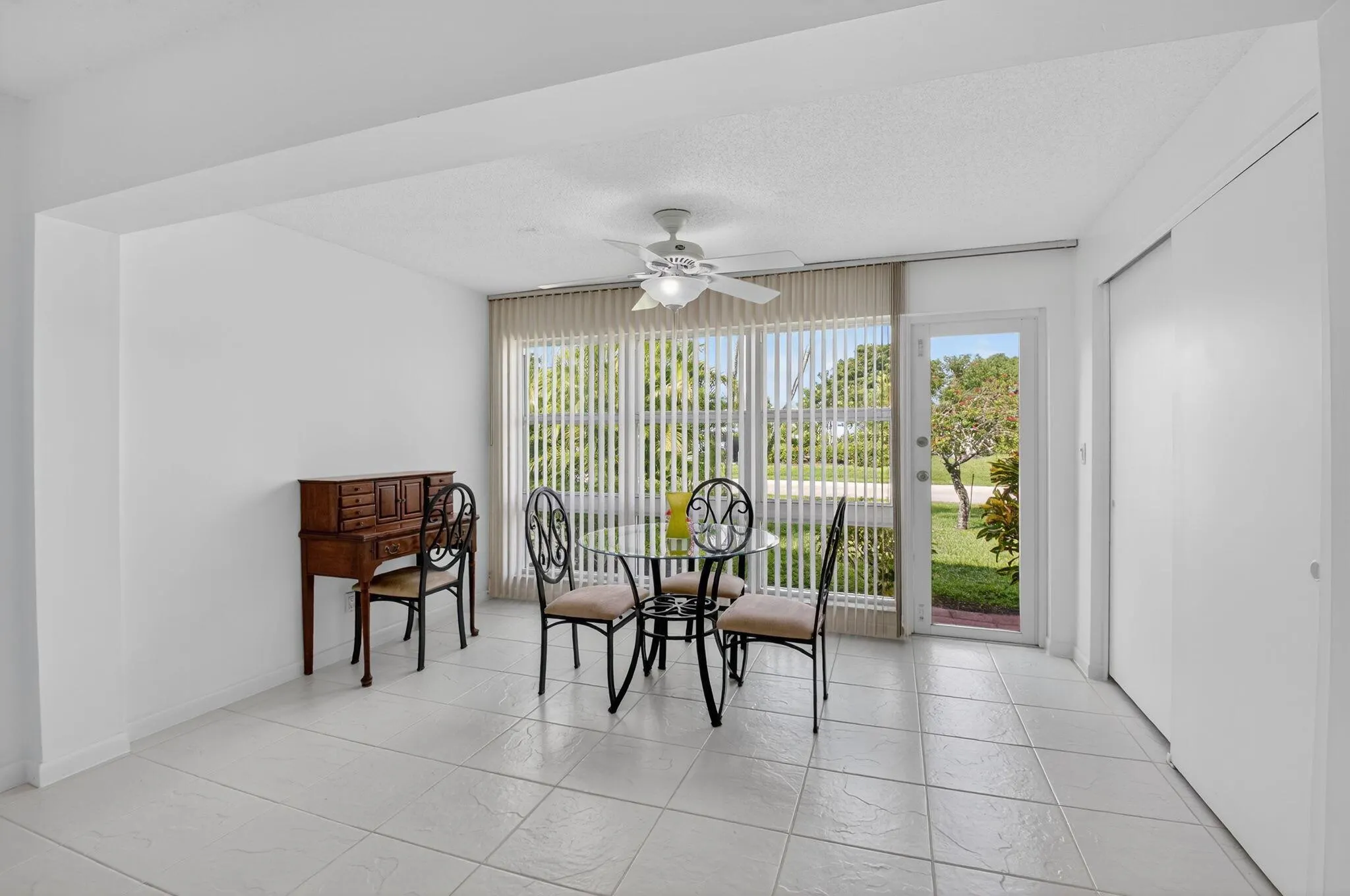 13632 Via Flora, Unit B