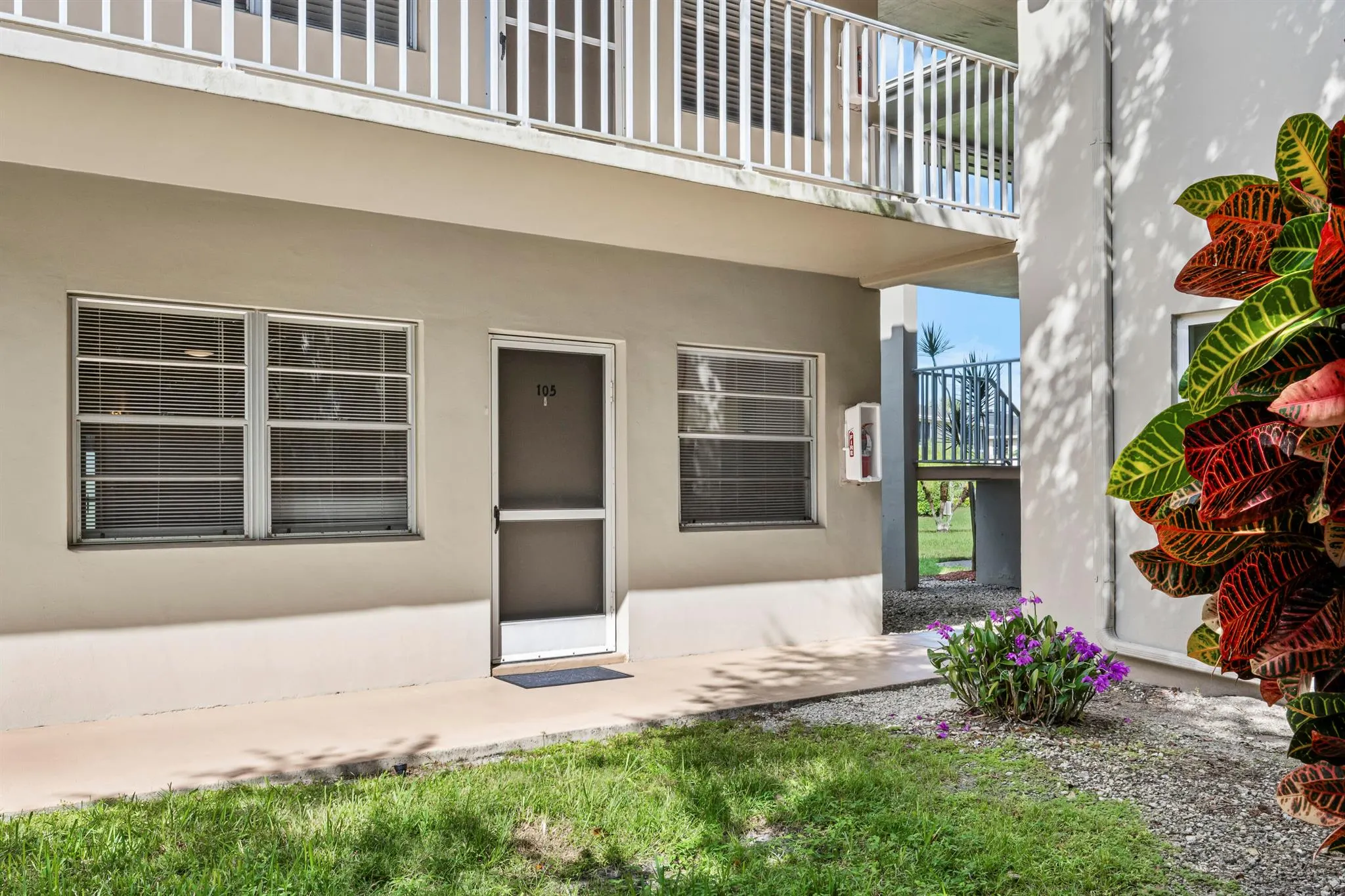 13 Lake Vista Trail, #105