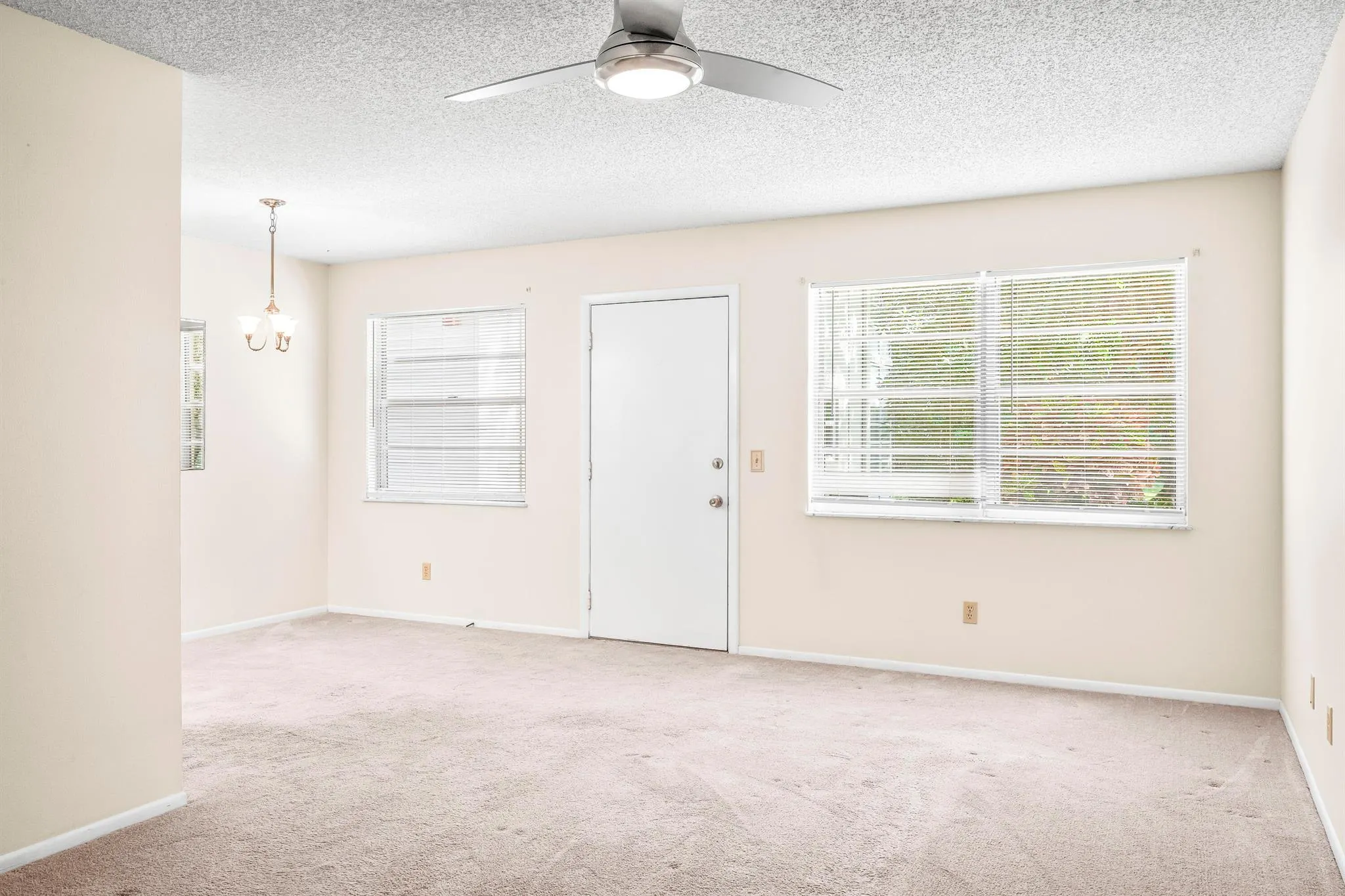 13 Lake Vista Trail, #105