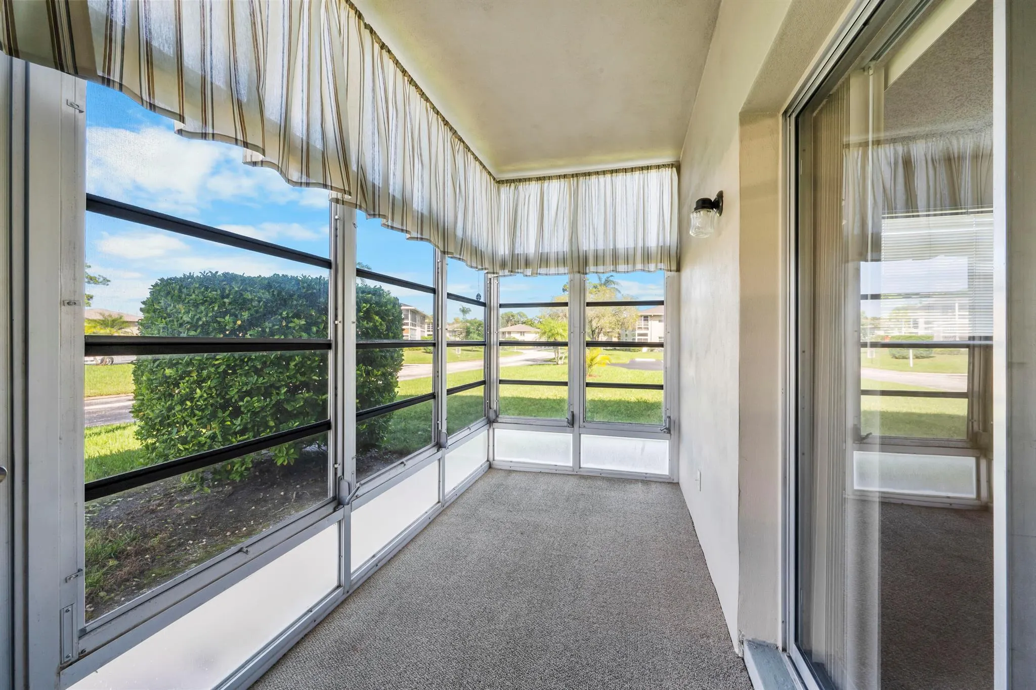 13 Lake Vista Trail, #105