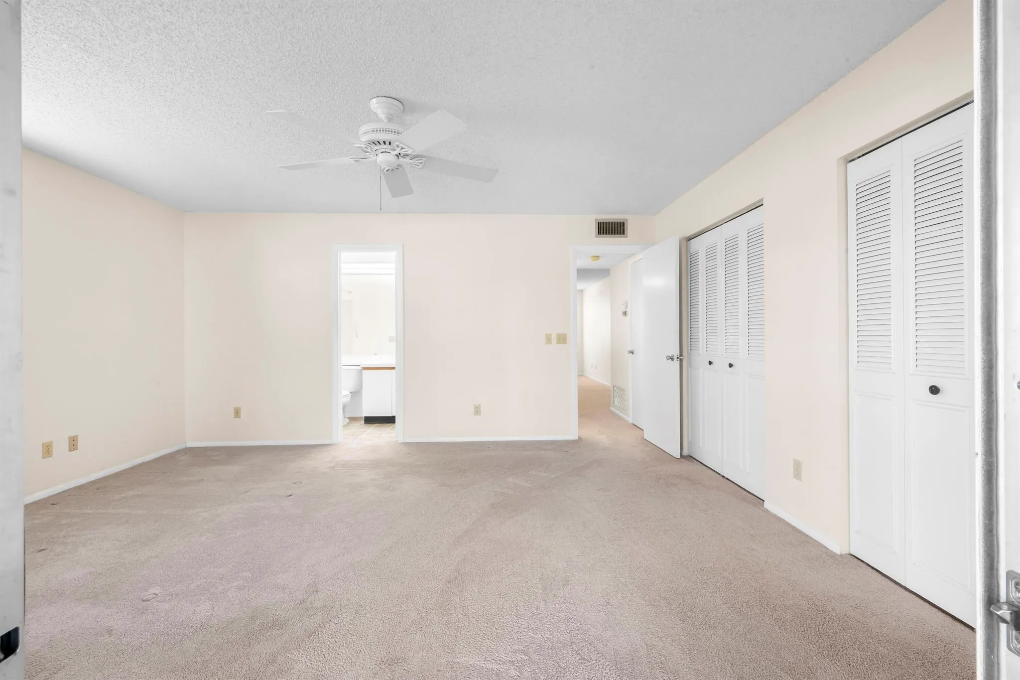 13 Lake Vista Trail, #105