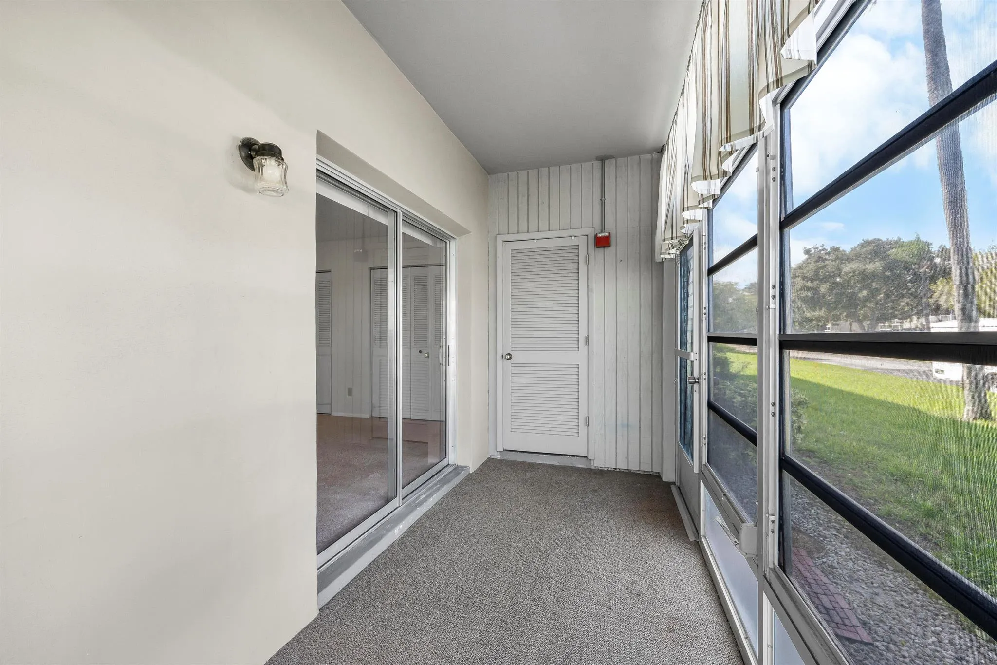 13 Lake Vista Trail, #105