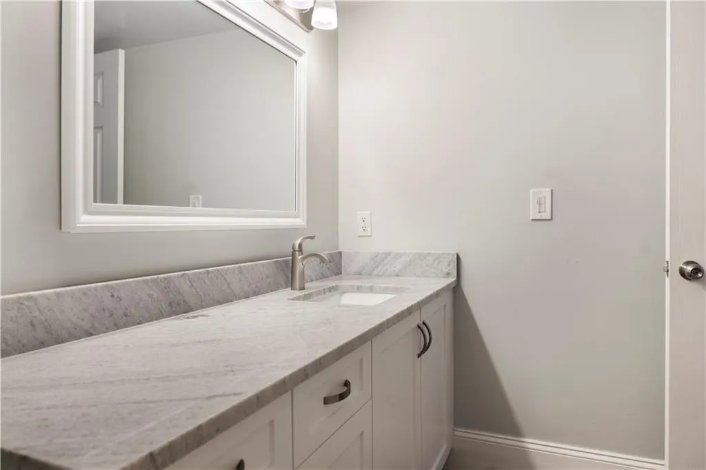 1610 N 42nd Circle, #207