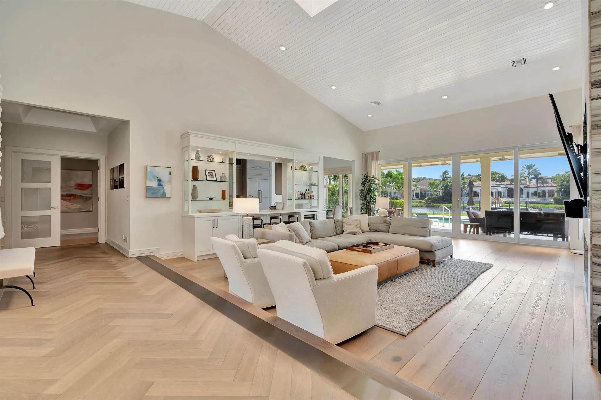 185 Island Drive