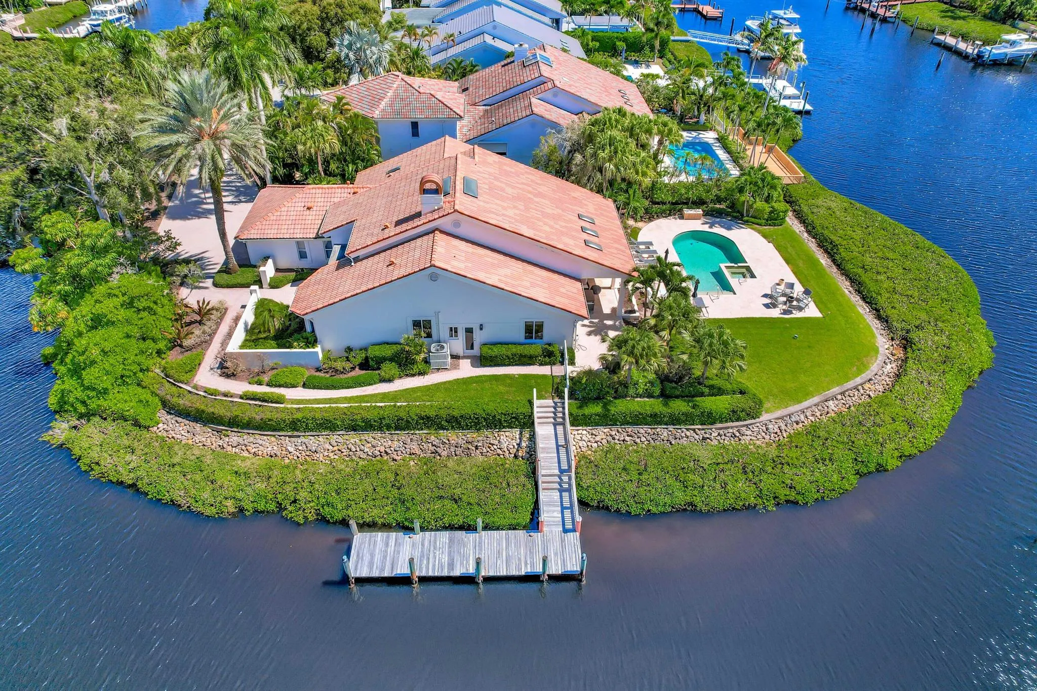 185 Island Drive
