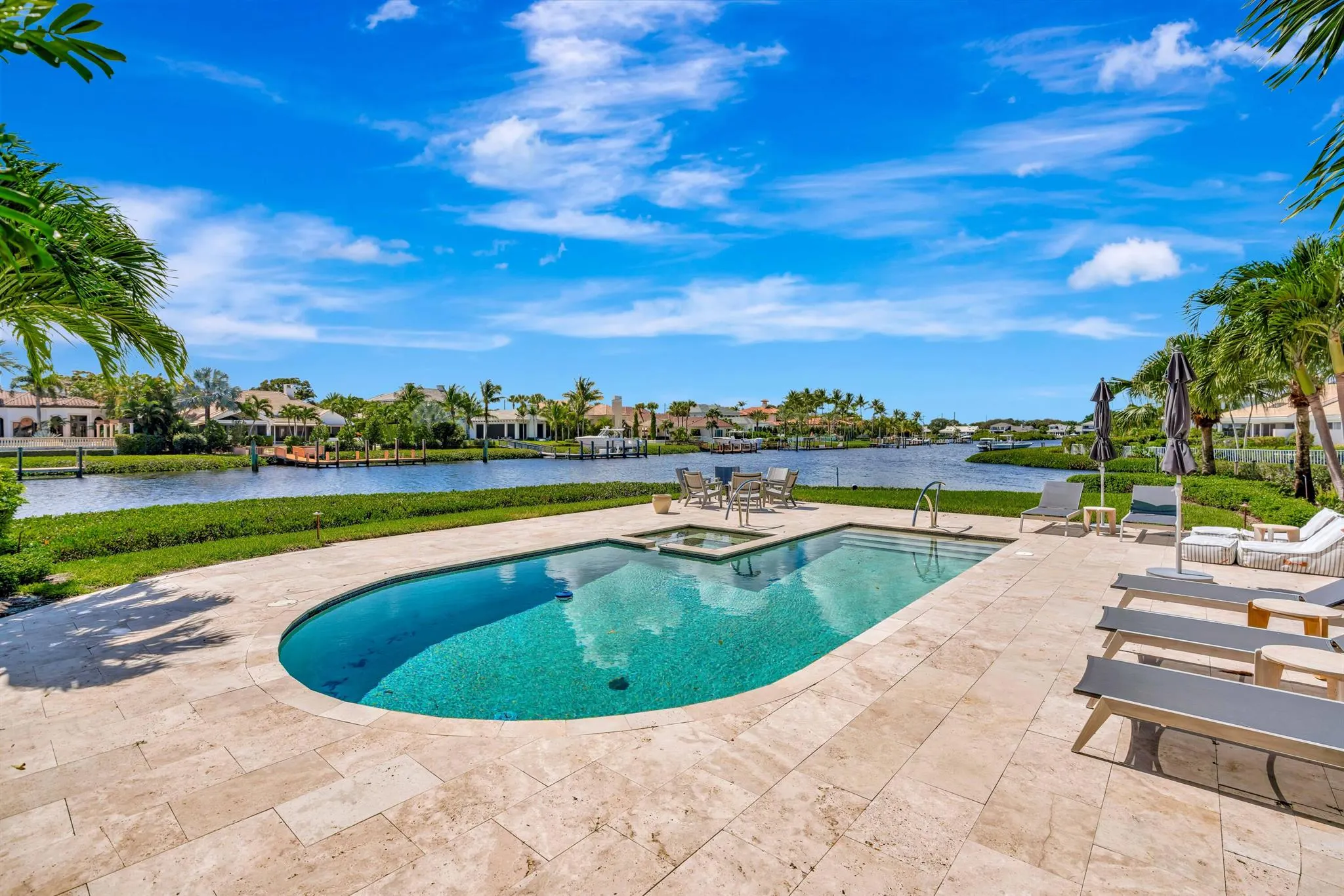 185 Island Drive