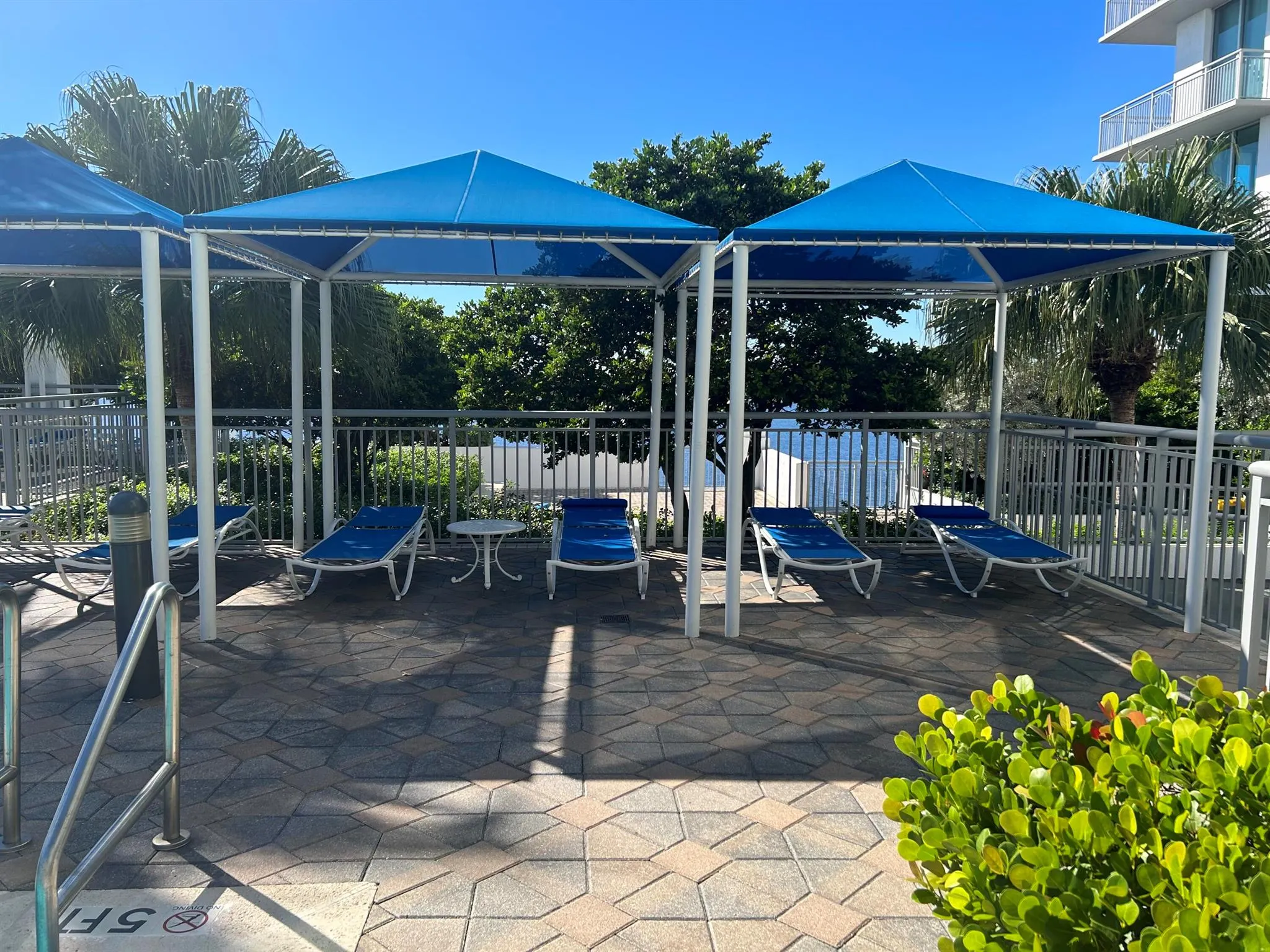 300 S Australian Avenue, #1219