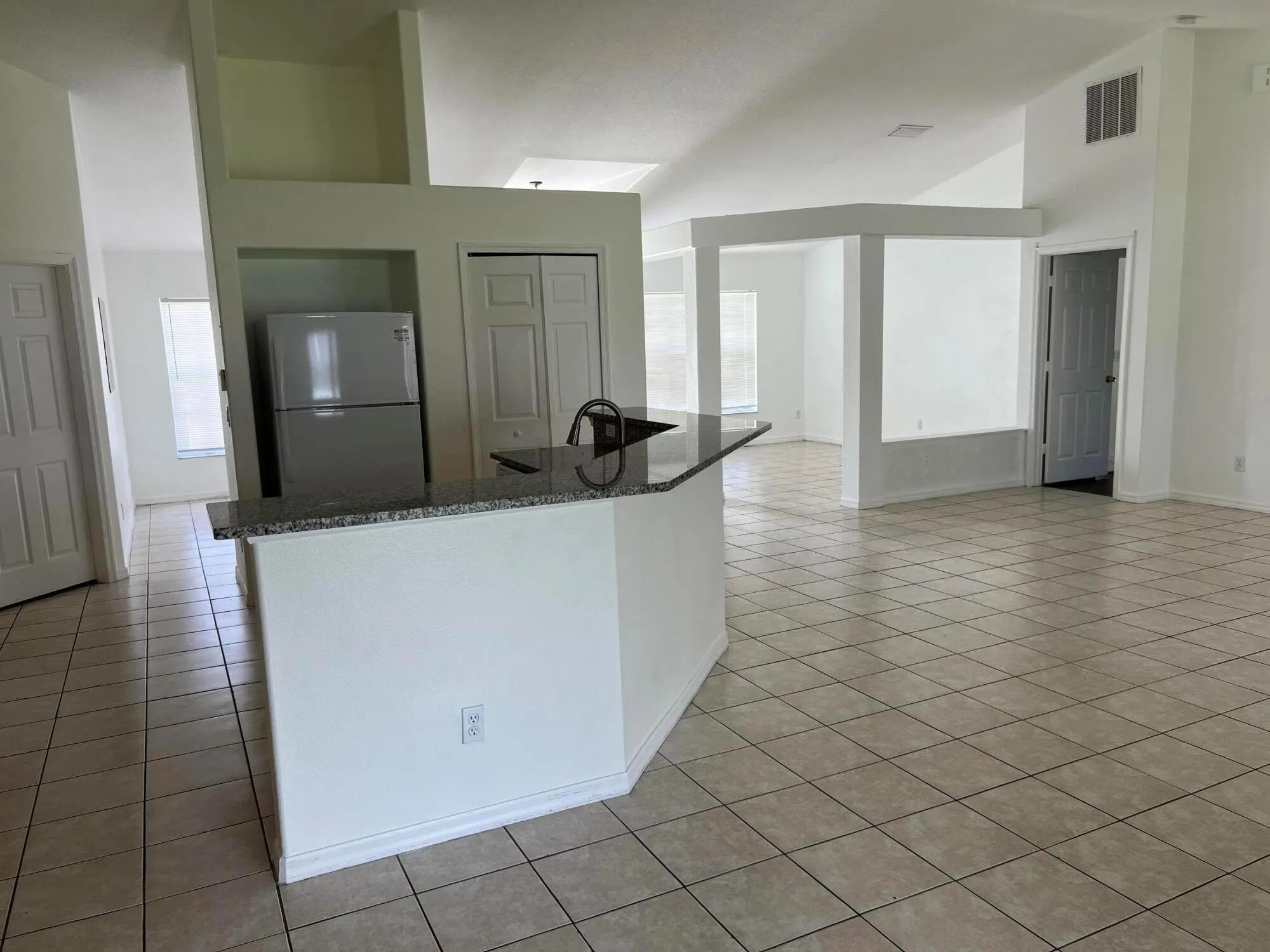 2310 SW Cameo Boulevard