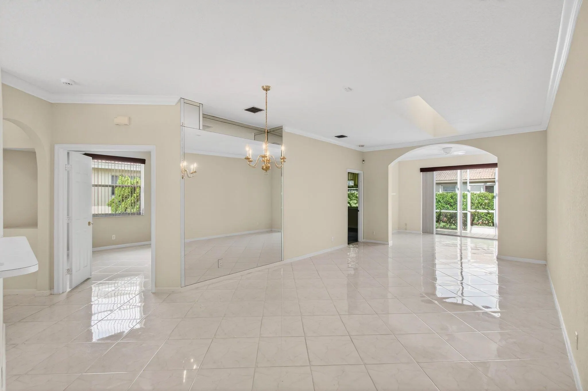 5731 Emerald Cay Terrace