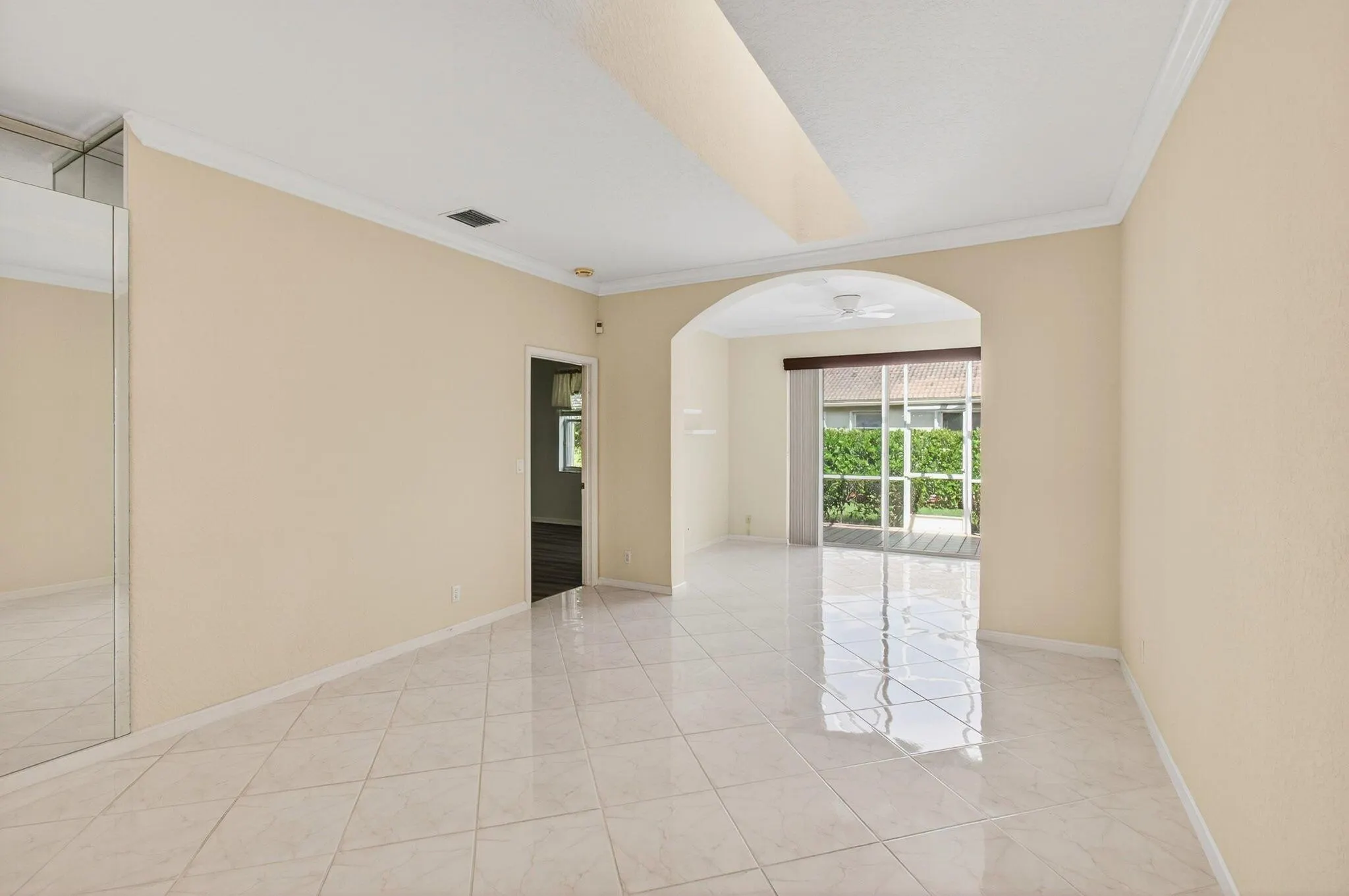 5731 Emerald Cay Terrace