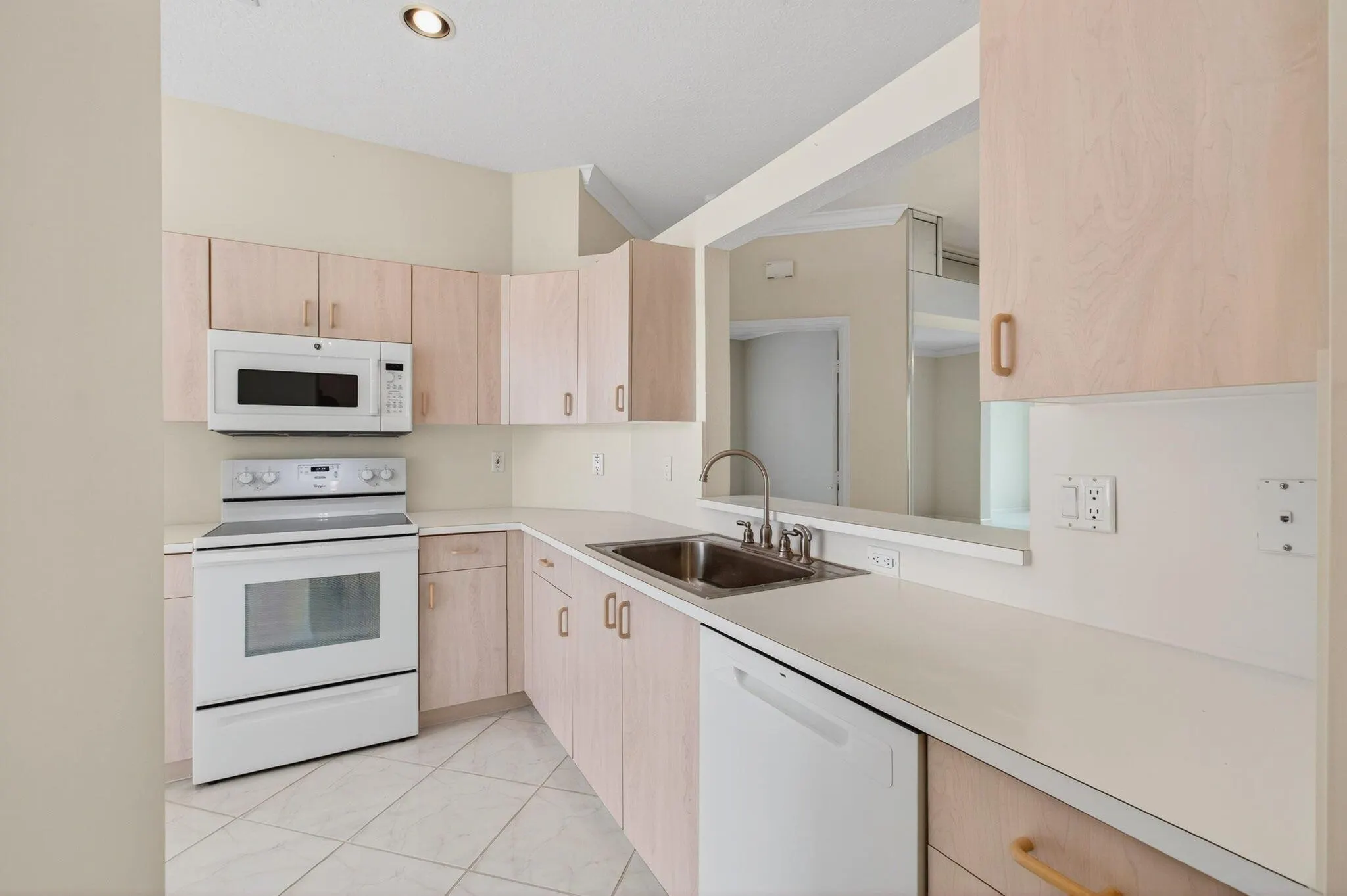 5731 Emerald Cay Terrace