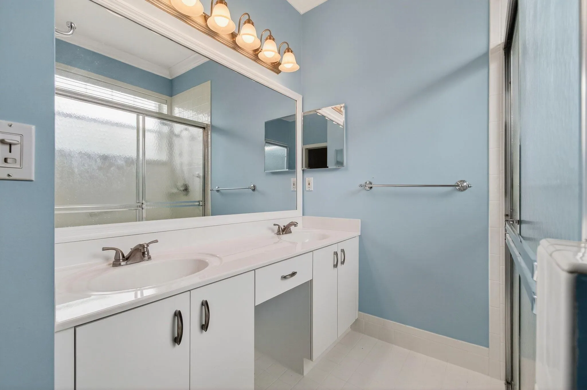 5731 Emerald Cay Terrace