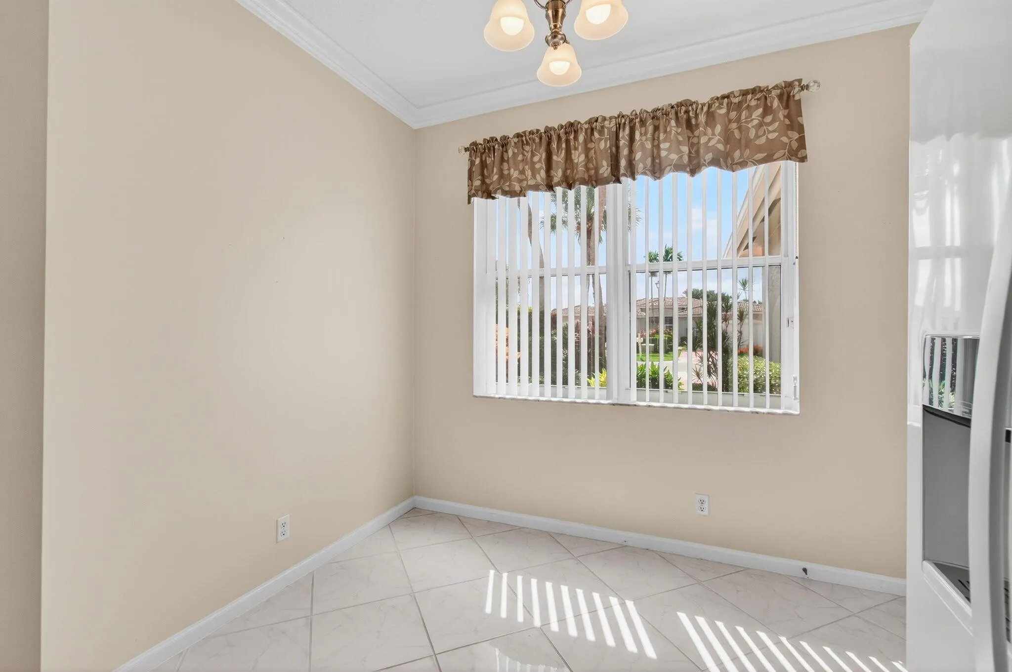 5731 Emerald Cay Terrace